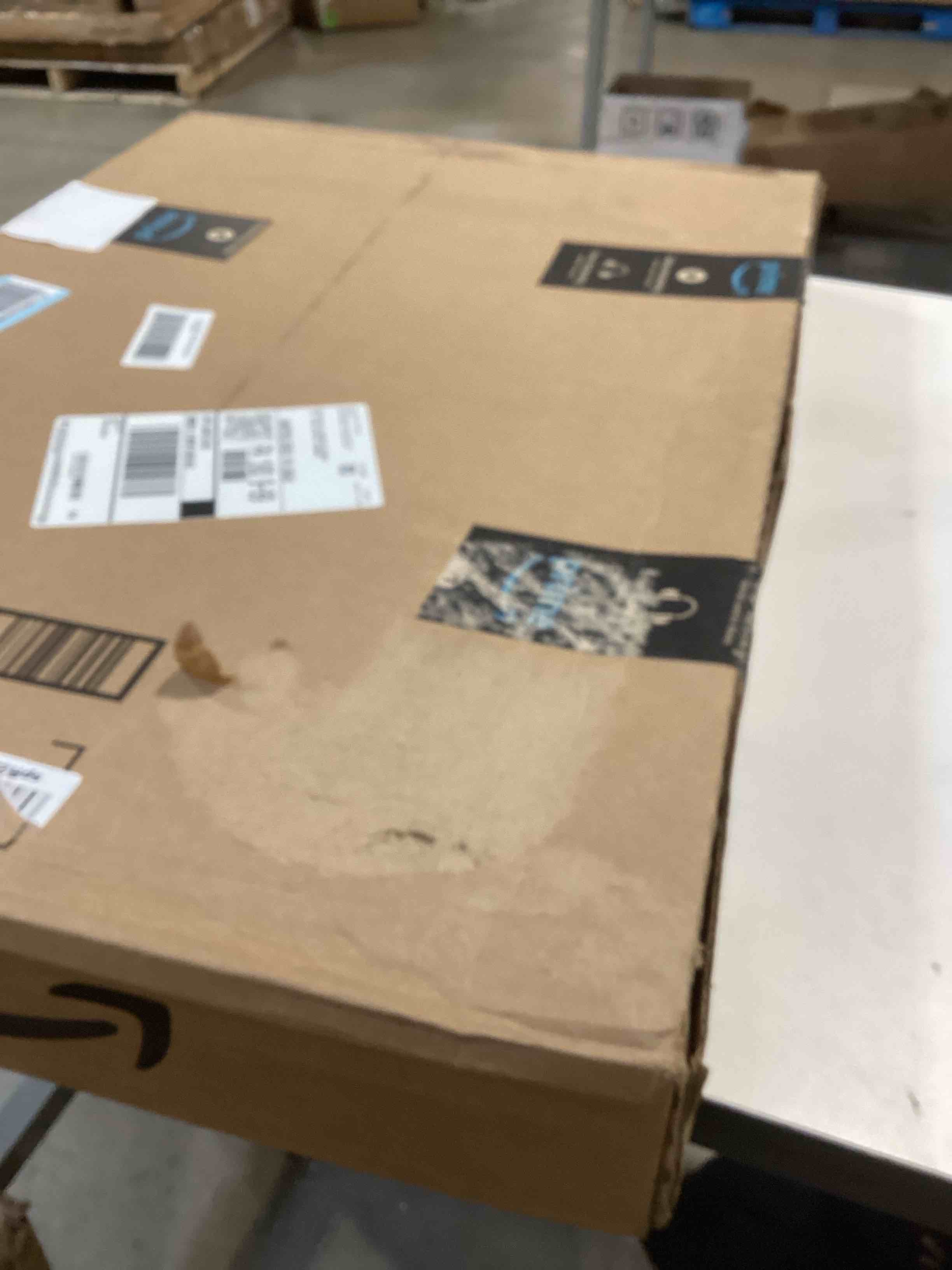 https://s3.amazonaws.com/lotting-images-prod/bidfta/PPE2754954_1759245405562.jpeg