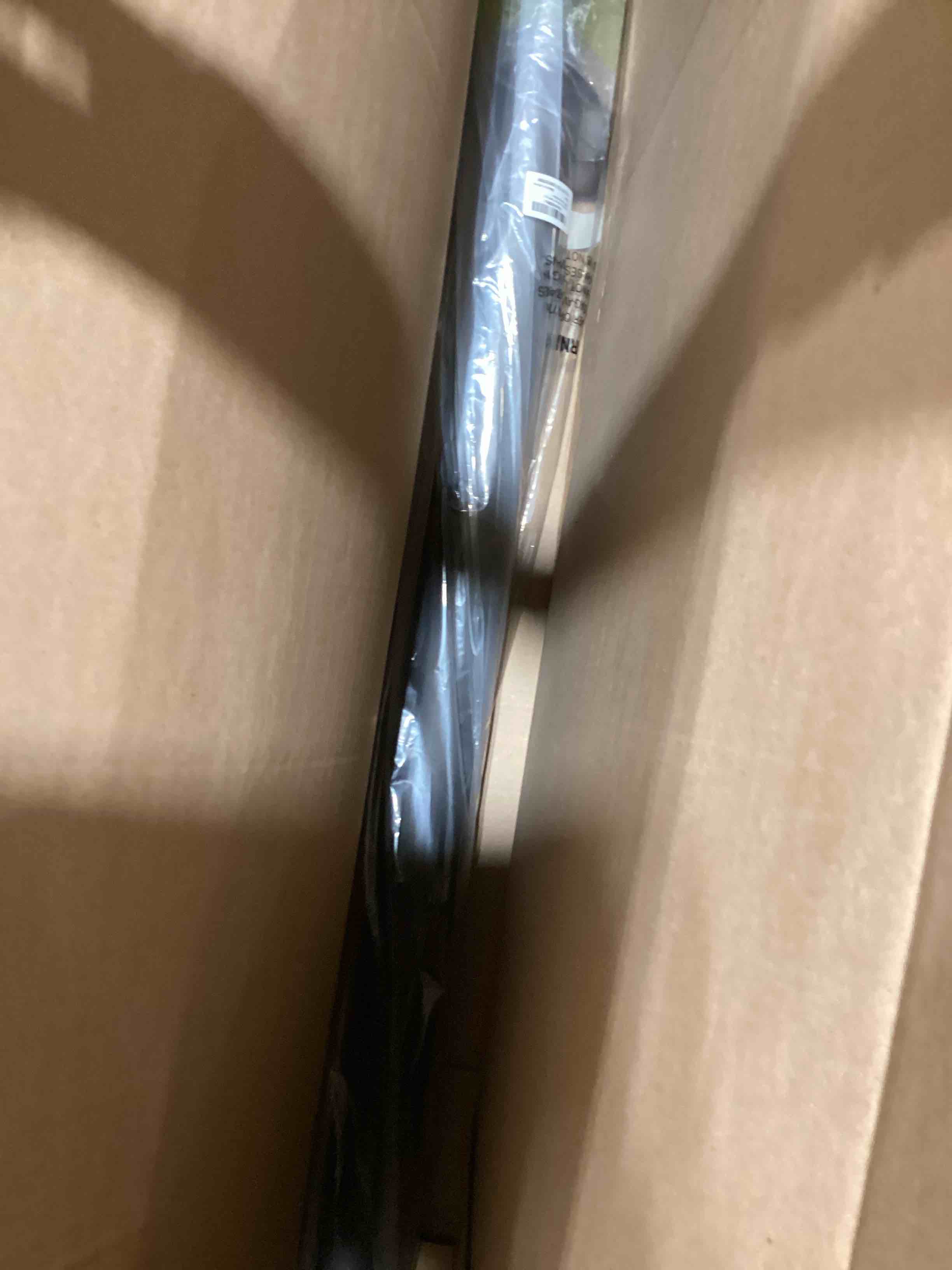 https://s3.amazonaws.com/lotting-images-prod/bidfta/PPE2760206_1760095518713.jpeg