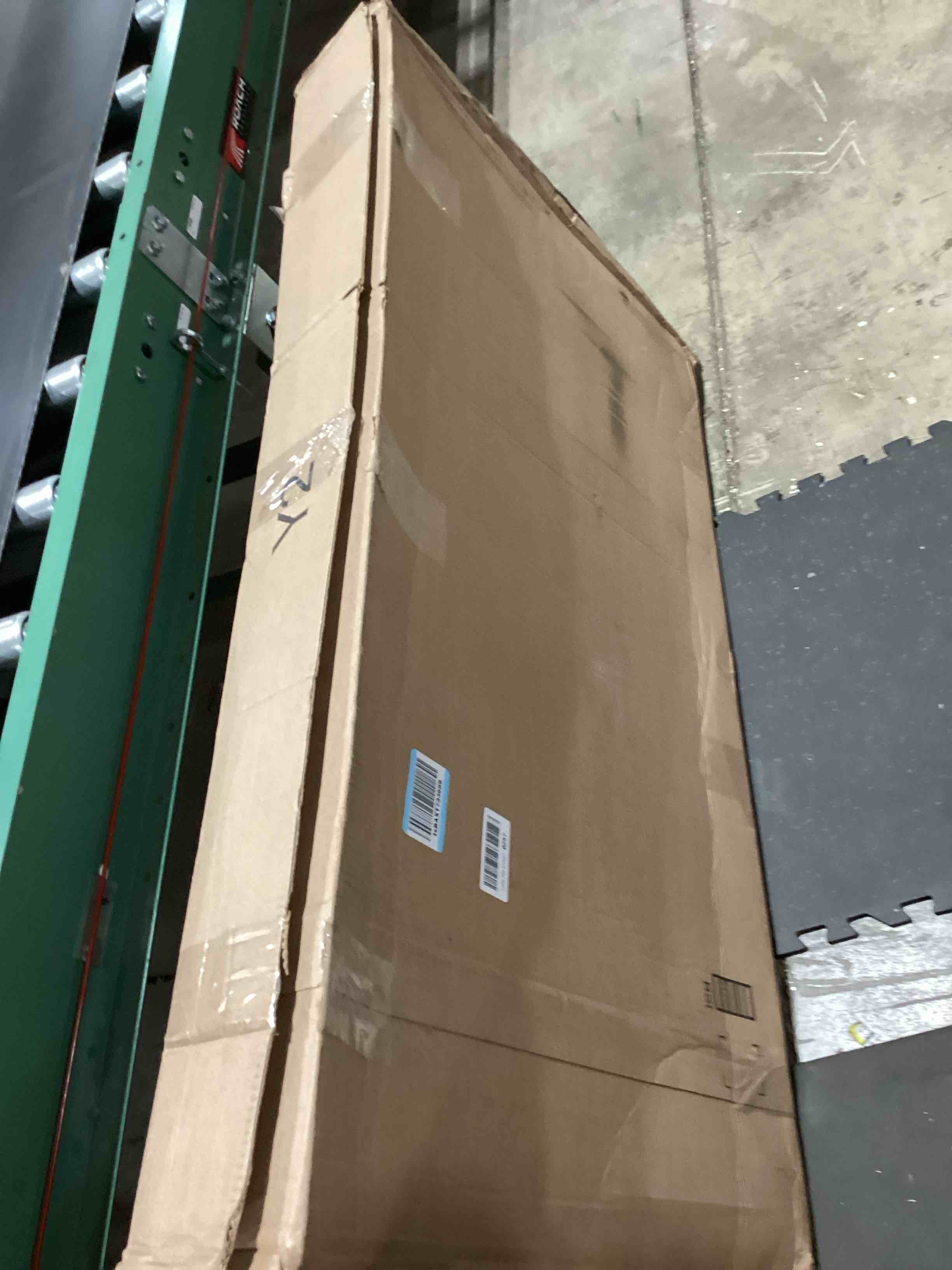 https://s3.amazonaws.com/lotting-images-prod/bidfta/PPE2760206_1760095523318.jpeg