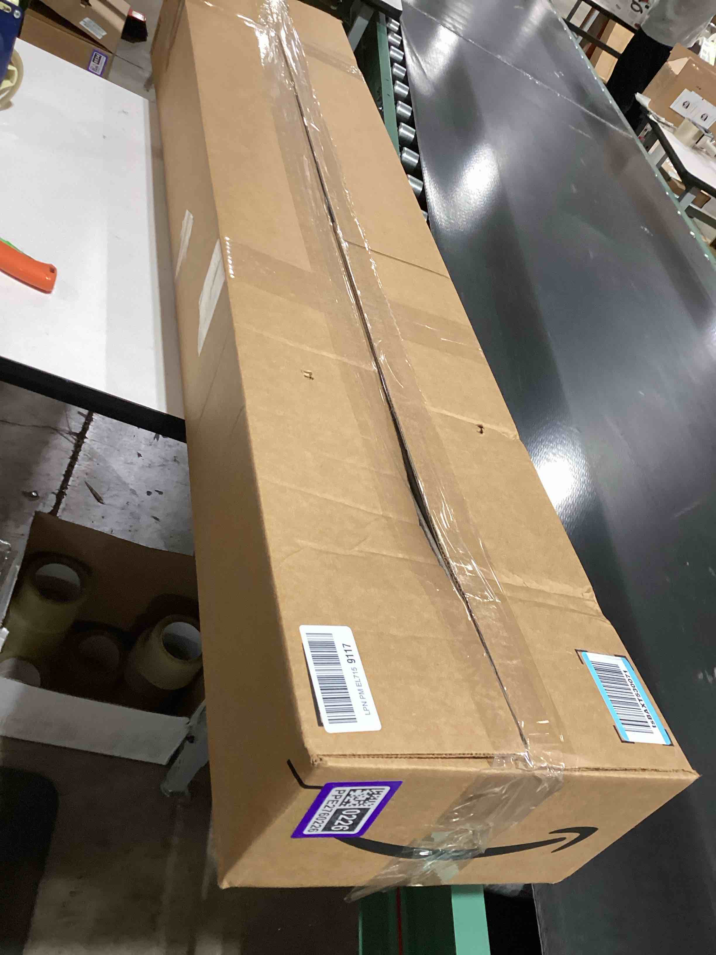 https://s3.amazonaws.com/lotting-images-prod/bidfta/PPE2760226_1760097572229.jpeg