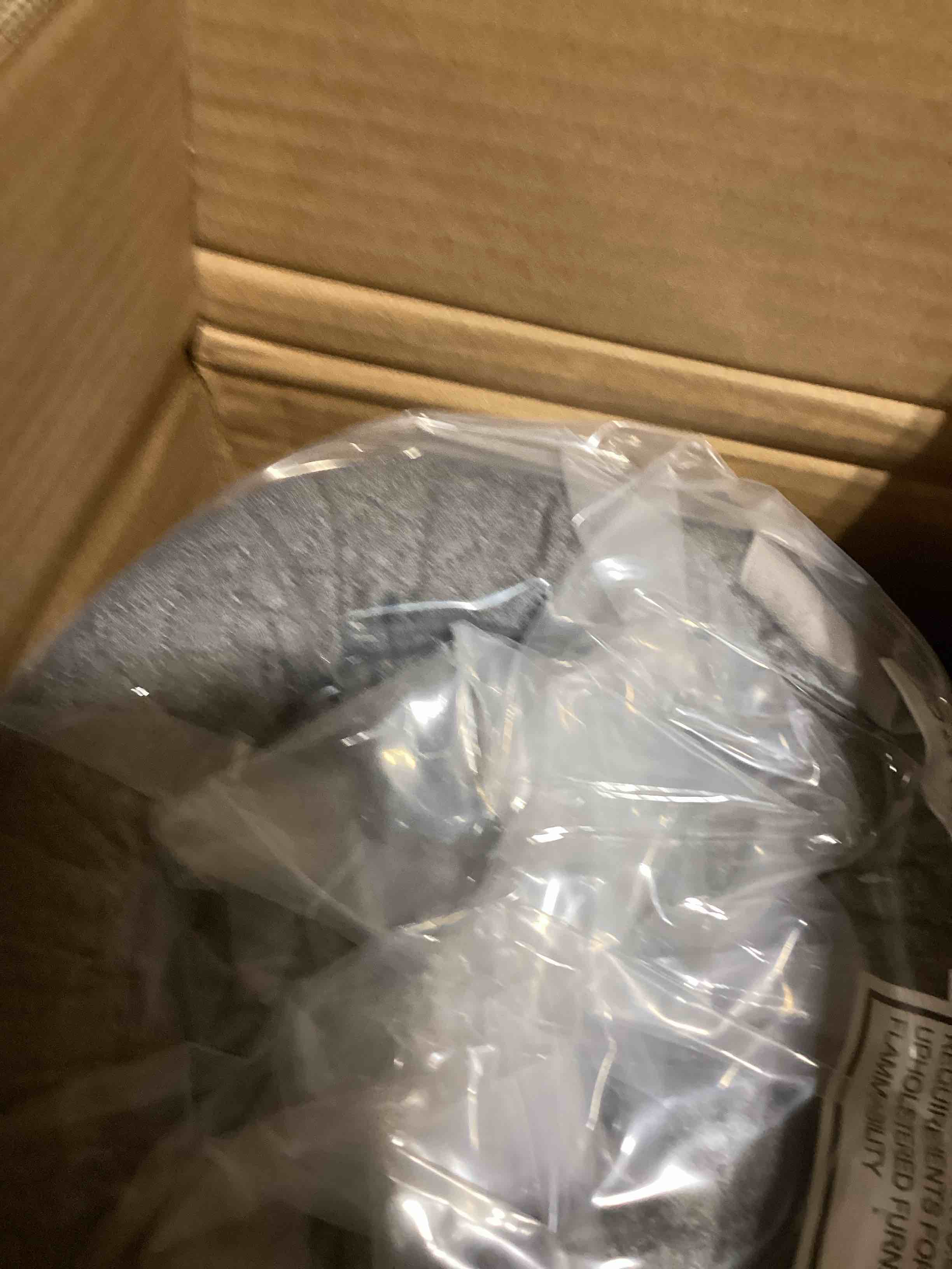 https://s3.amazonaws.com/lotting-images-prod/bidfta/PPE2761107_1757502393181.jpeg