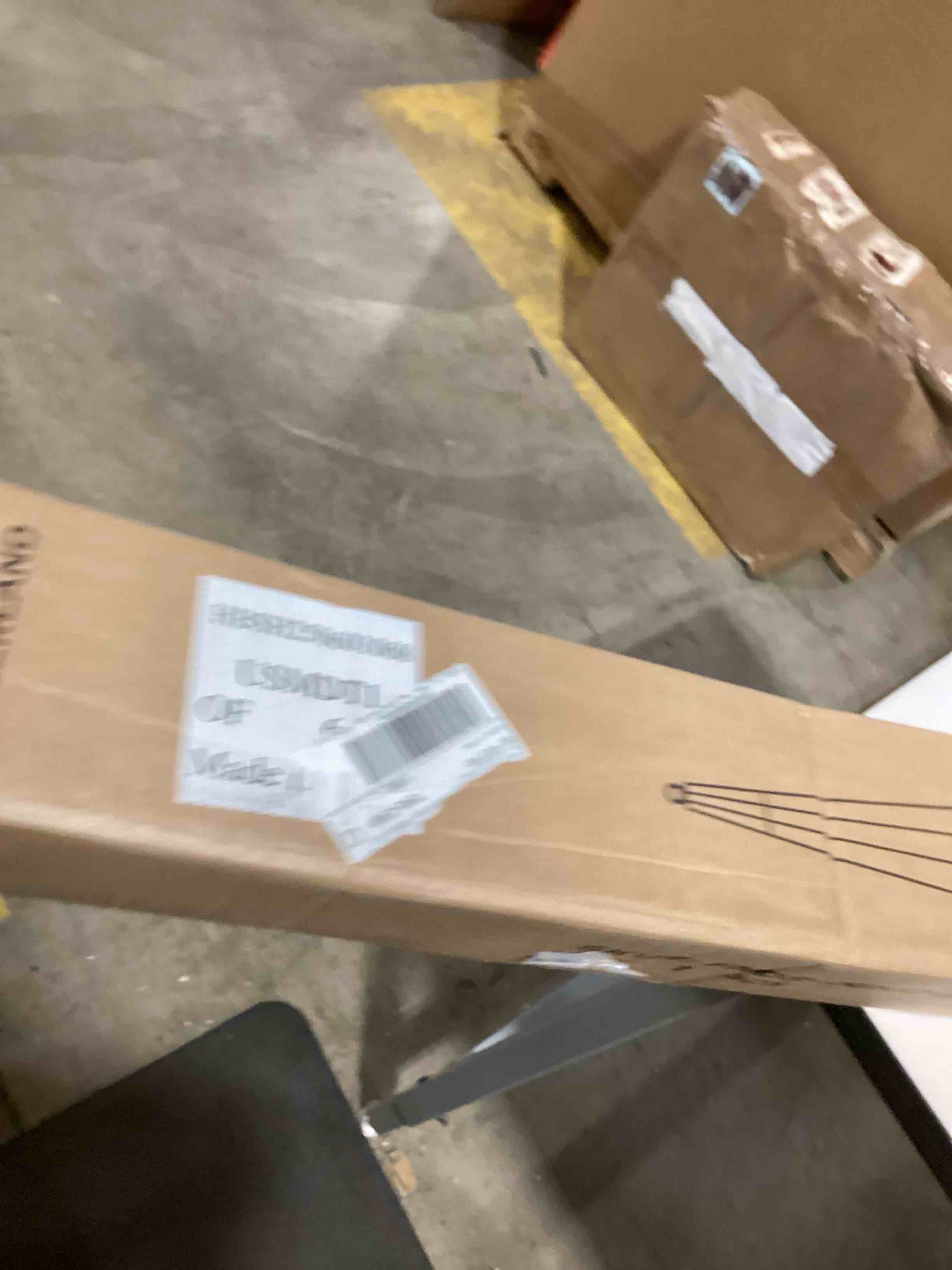 https://s3.amazonaws.com/lotting-images-prod/bidfta/PPE2761152_1757505668275.jpeg