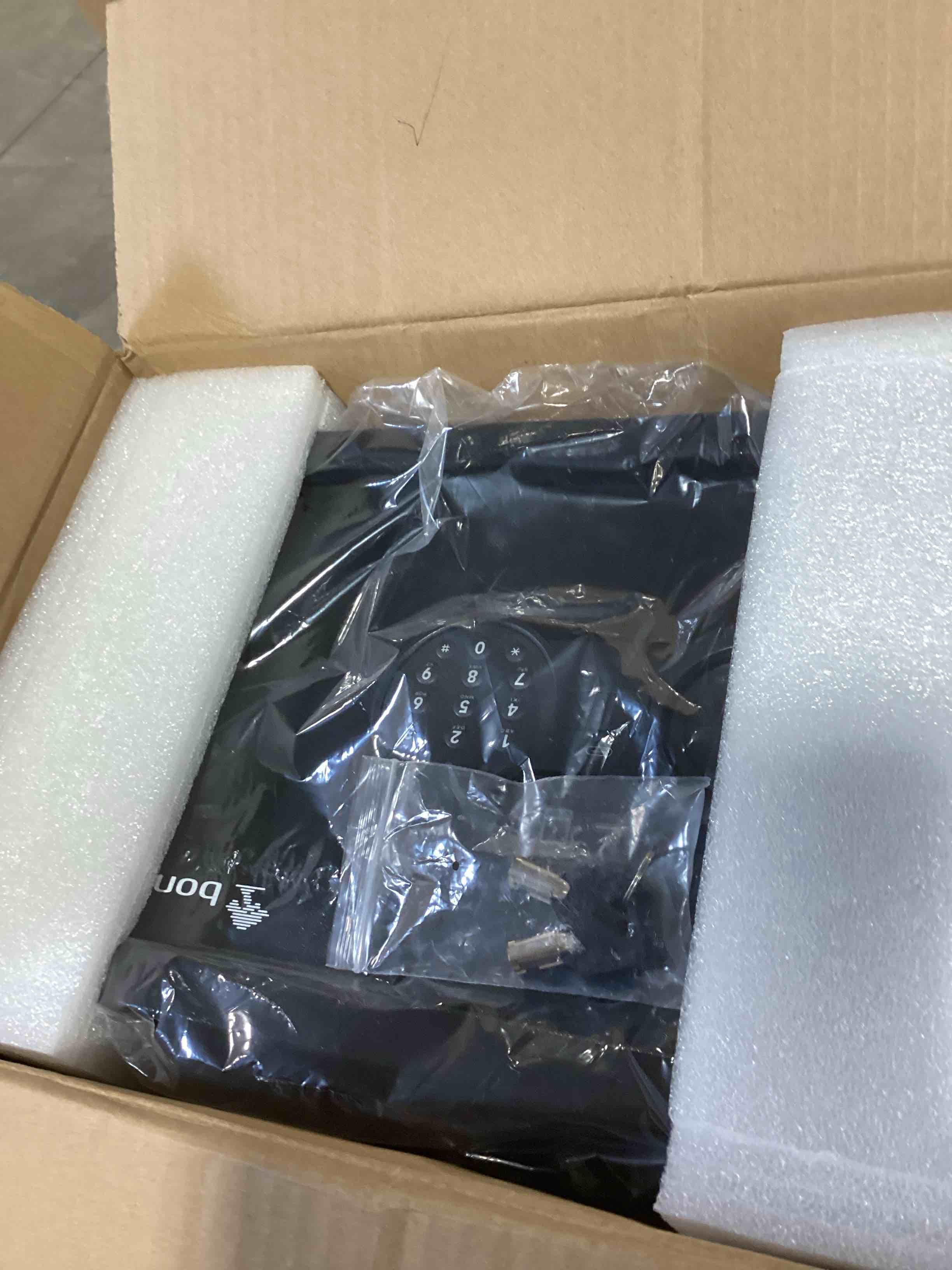 https://s3.amazonaws.com/lotting-images-prod/bidfta/PPE2761222_1757519239170.jpeg