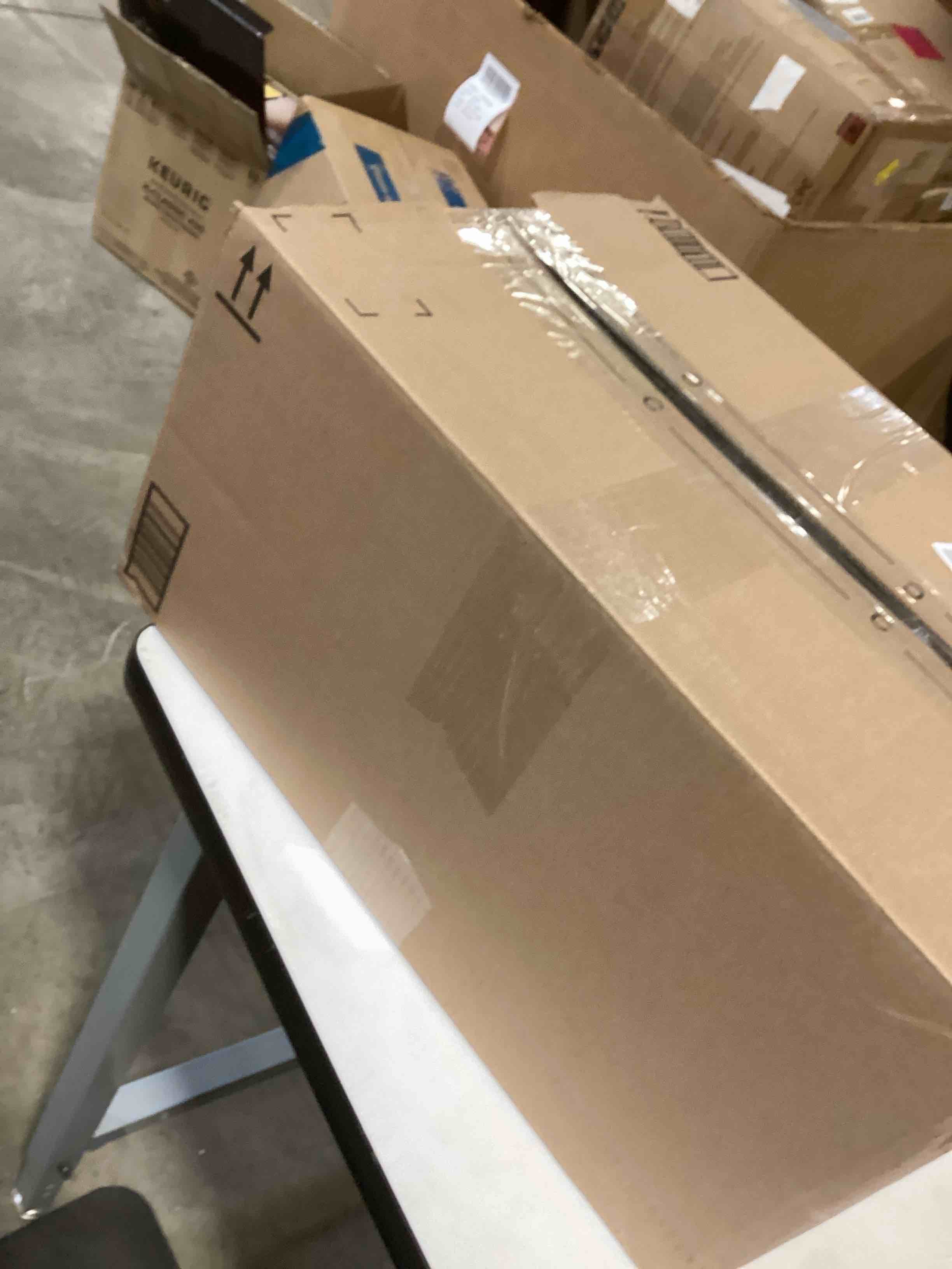 https://s3.amazonaws.com/lotting-images-prod/bidfta/PPE2761376_1757603955394.jpeg