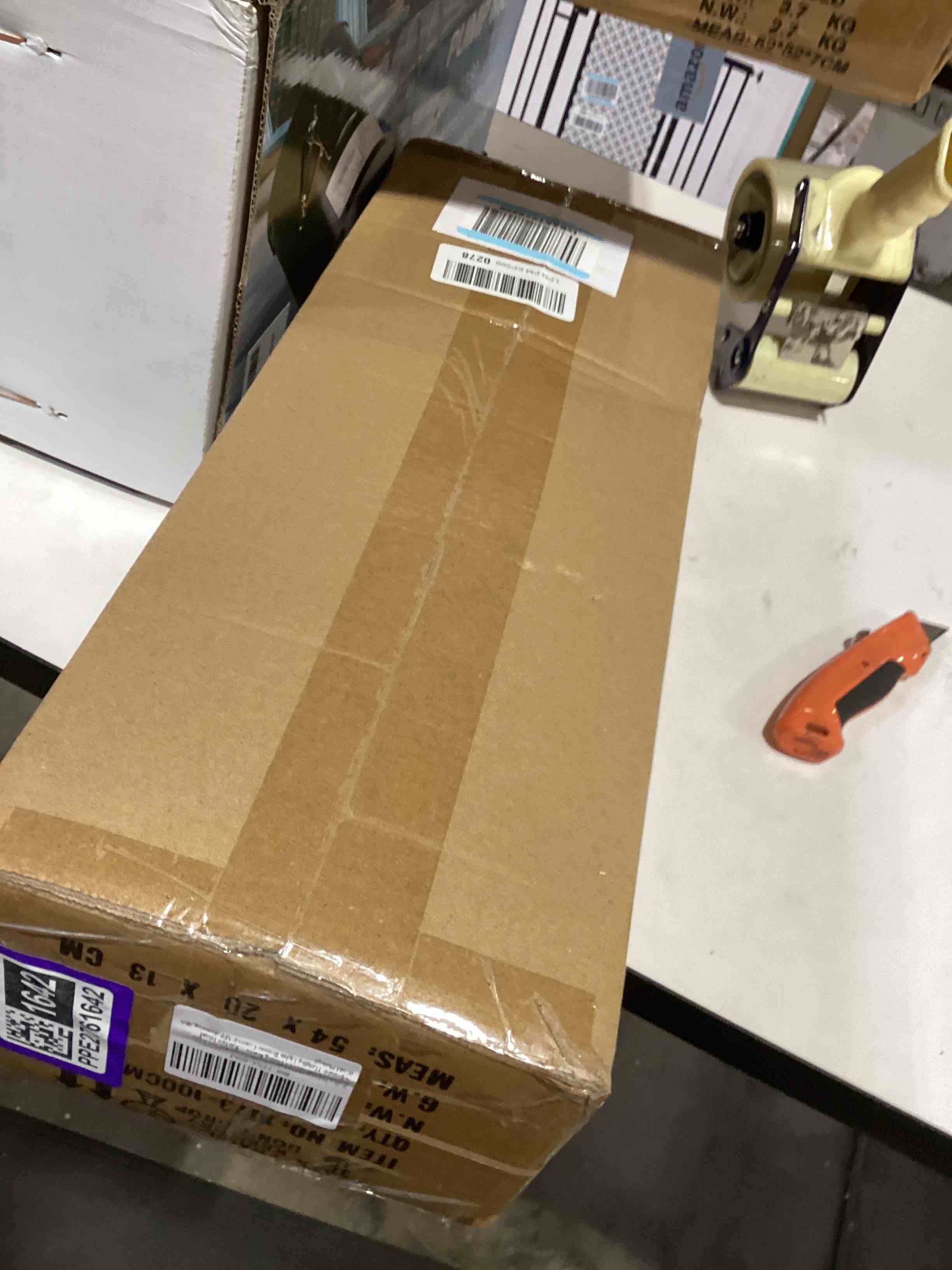 https://s3.amazonaws.com/lotting-images-prod/bidfta/PPE2761642_1757688739831.jpeg