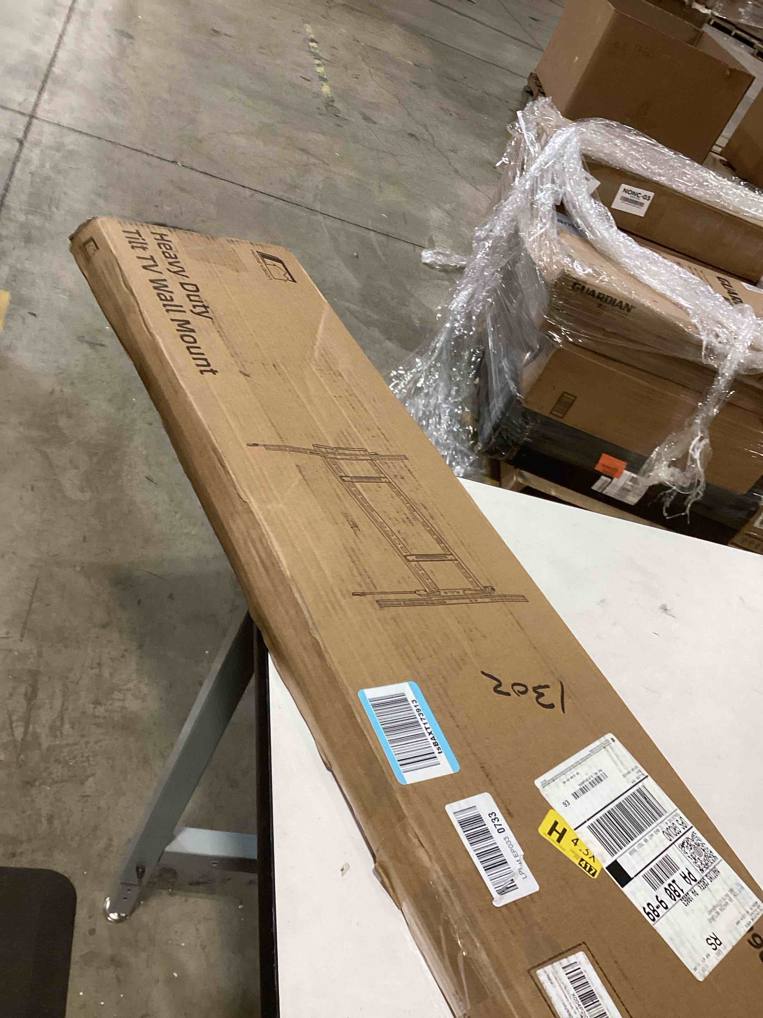 https://s3.amazonaws.com/lotting-images-prod/bidfta/PPE2761683_1757692175783.jpeg