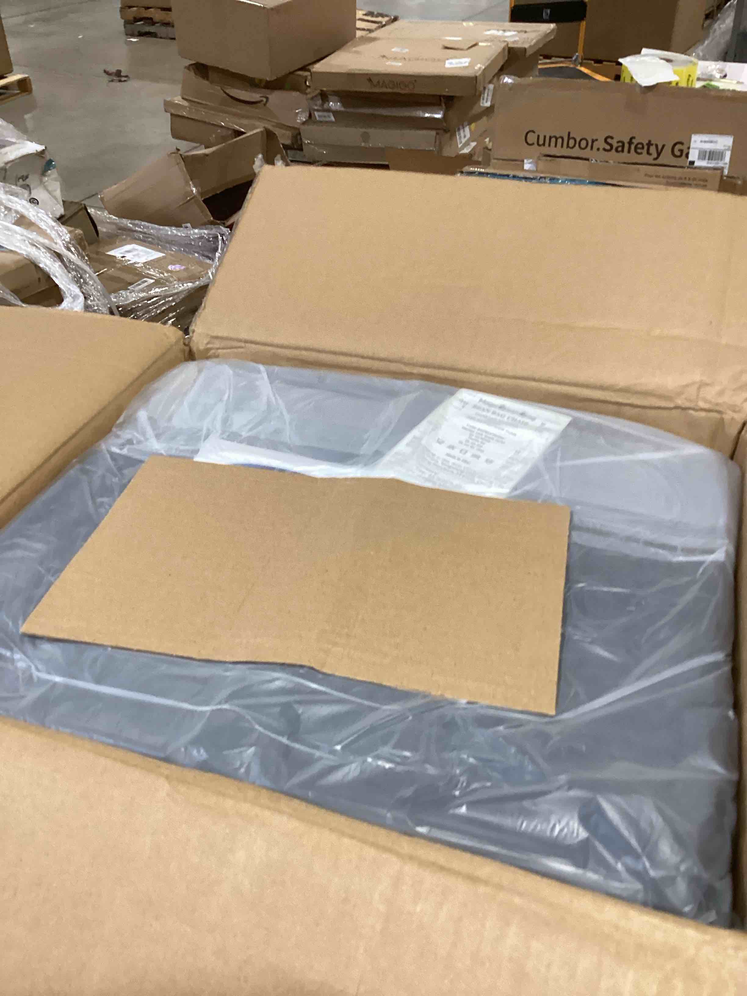 https://s3.amazonaws.com/lotting-images-prod/bidfta/PPE2761704_1757697566263.jpeg