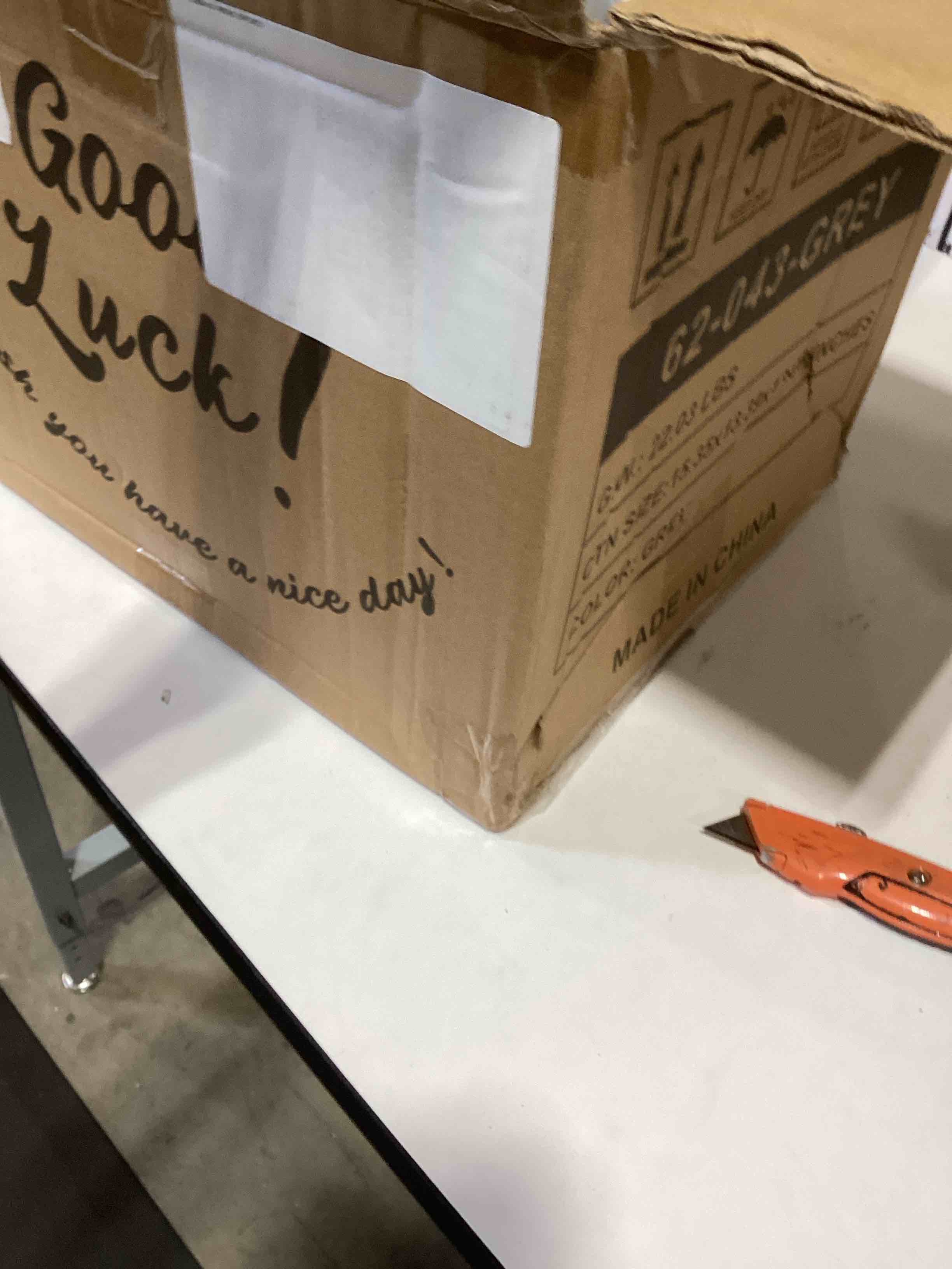 https://s3.amazonaws.com/lotting-images-prod/bidfta/PPE2761704_1757697568696.jpeg