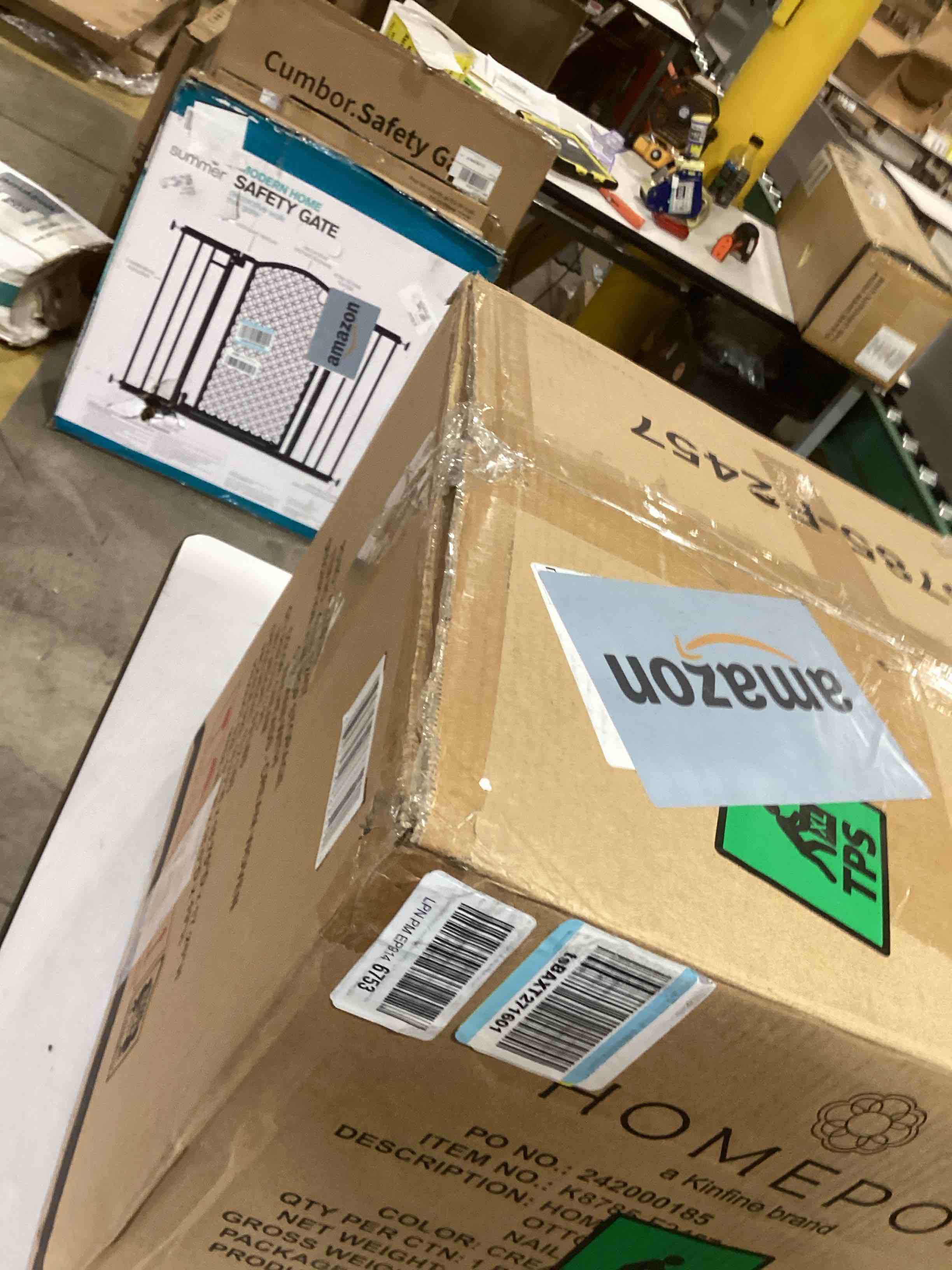 https://s3.amazonaws.com/lotting-images-prod/bidfta/PPE2761713_1757698971820.jpeg