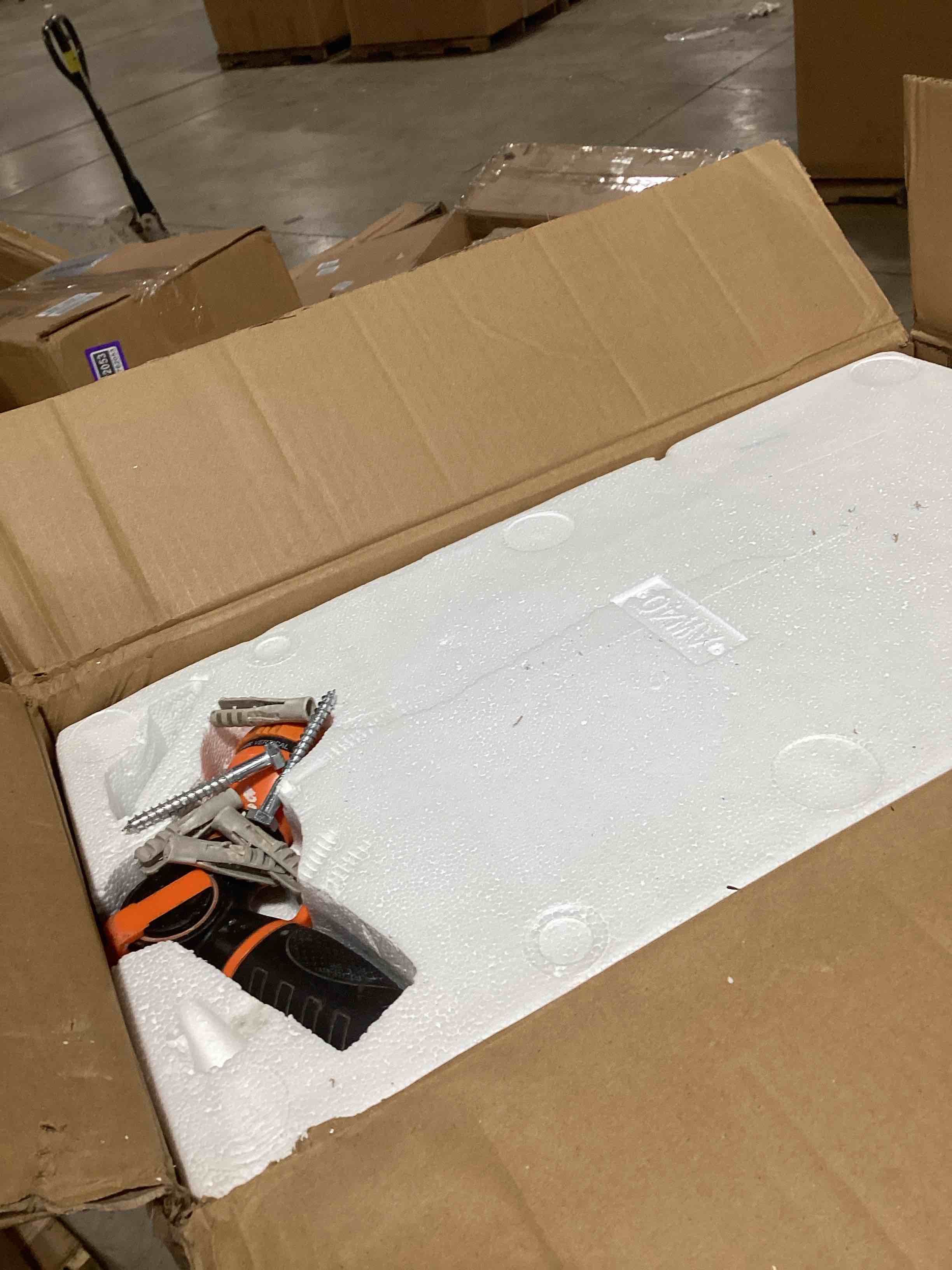 https://s3.amazonaws.com/lotting-images-prod/bidfta/PPE2762054_1758109212675.jpeg