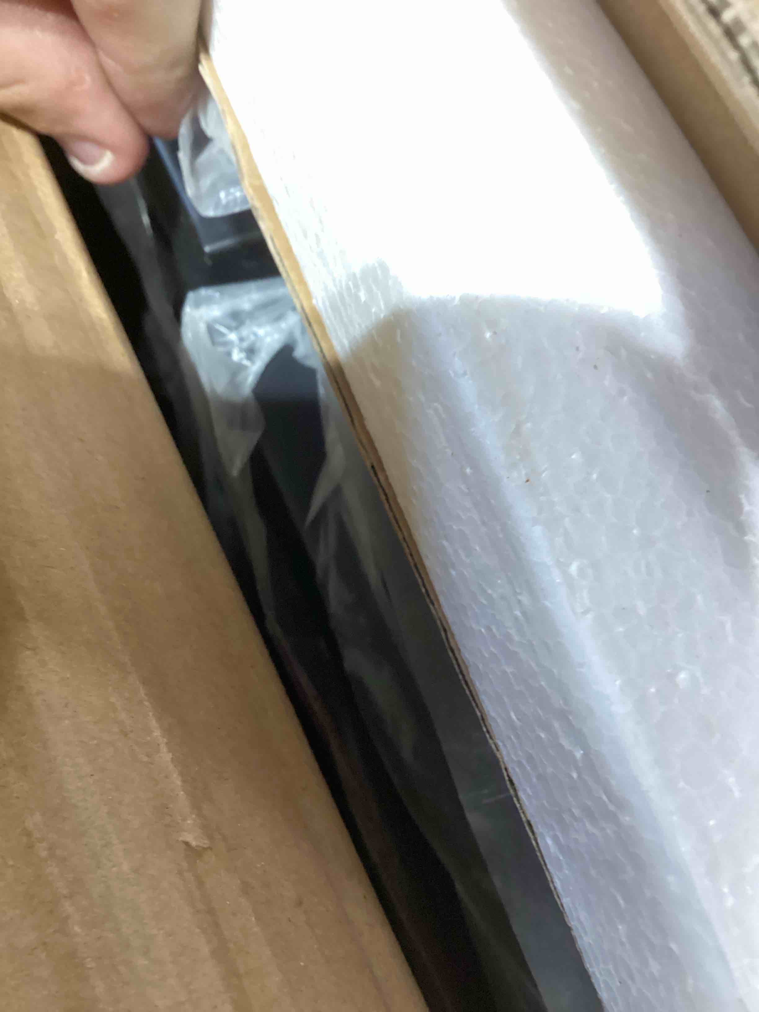 https://s3.amazonaws.com/lotting-images-prod/bidfta/PPE2762276_1758200114094.jpeg