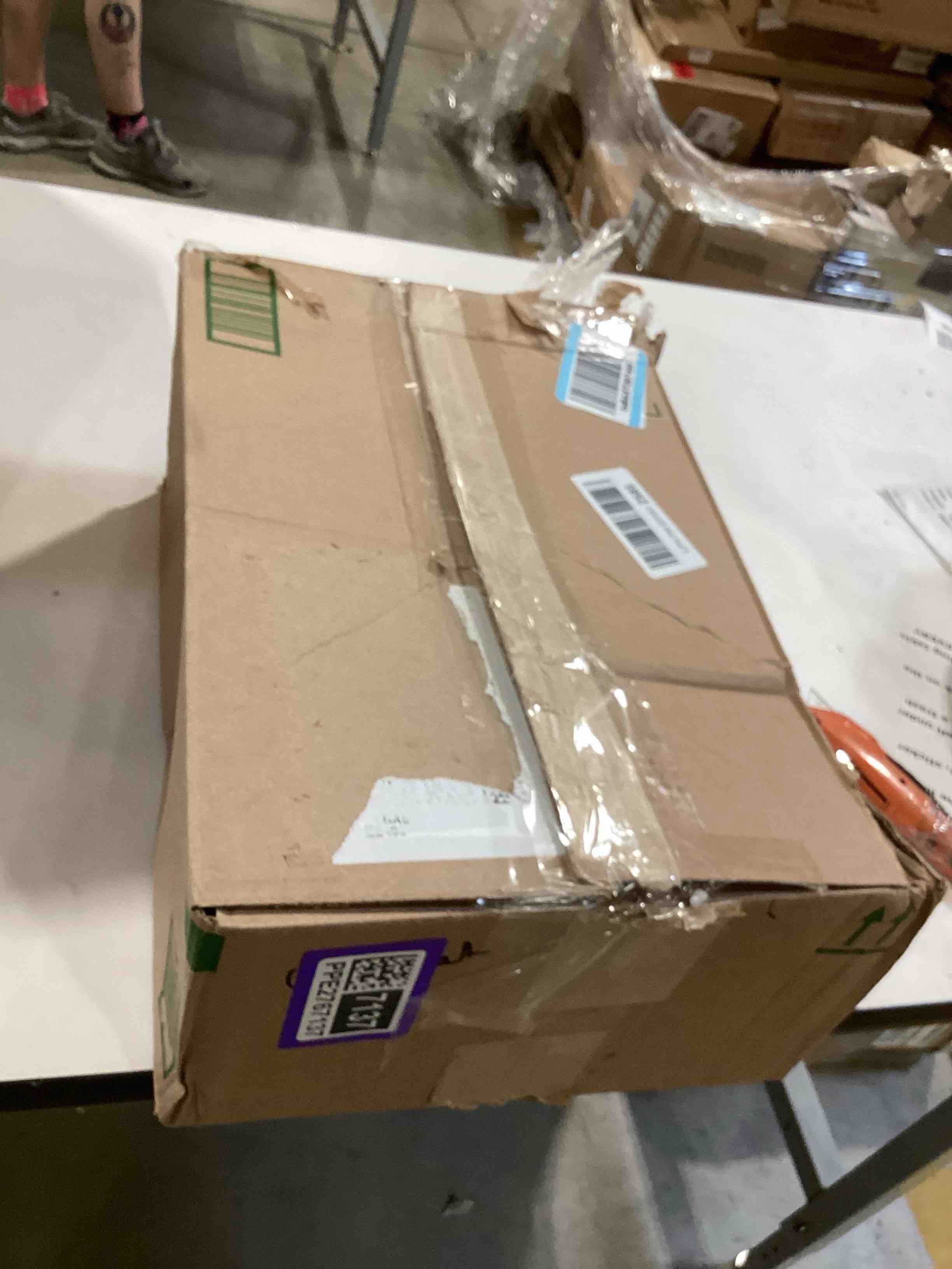https://s3.amazonaws.com/lotting-images-prod/bidfta/PPE2767137_1758136083722.jpeg
