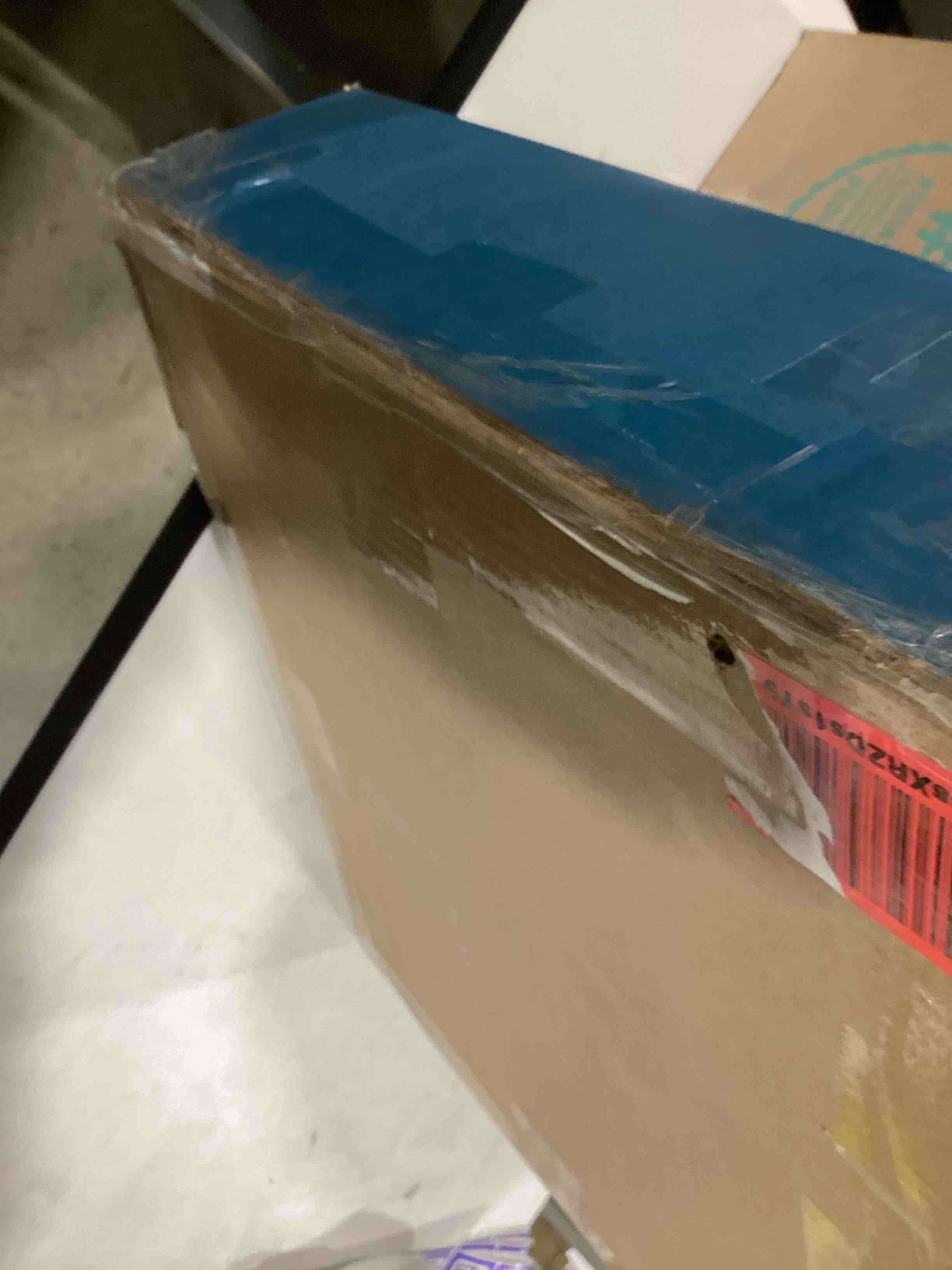 https://s3.amazonaws.com/lotting-images-prod/bidfta/PPE2767226_1758197491792.jpeg
