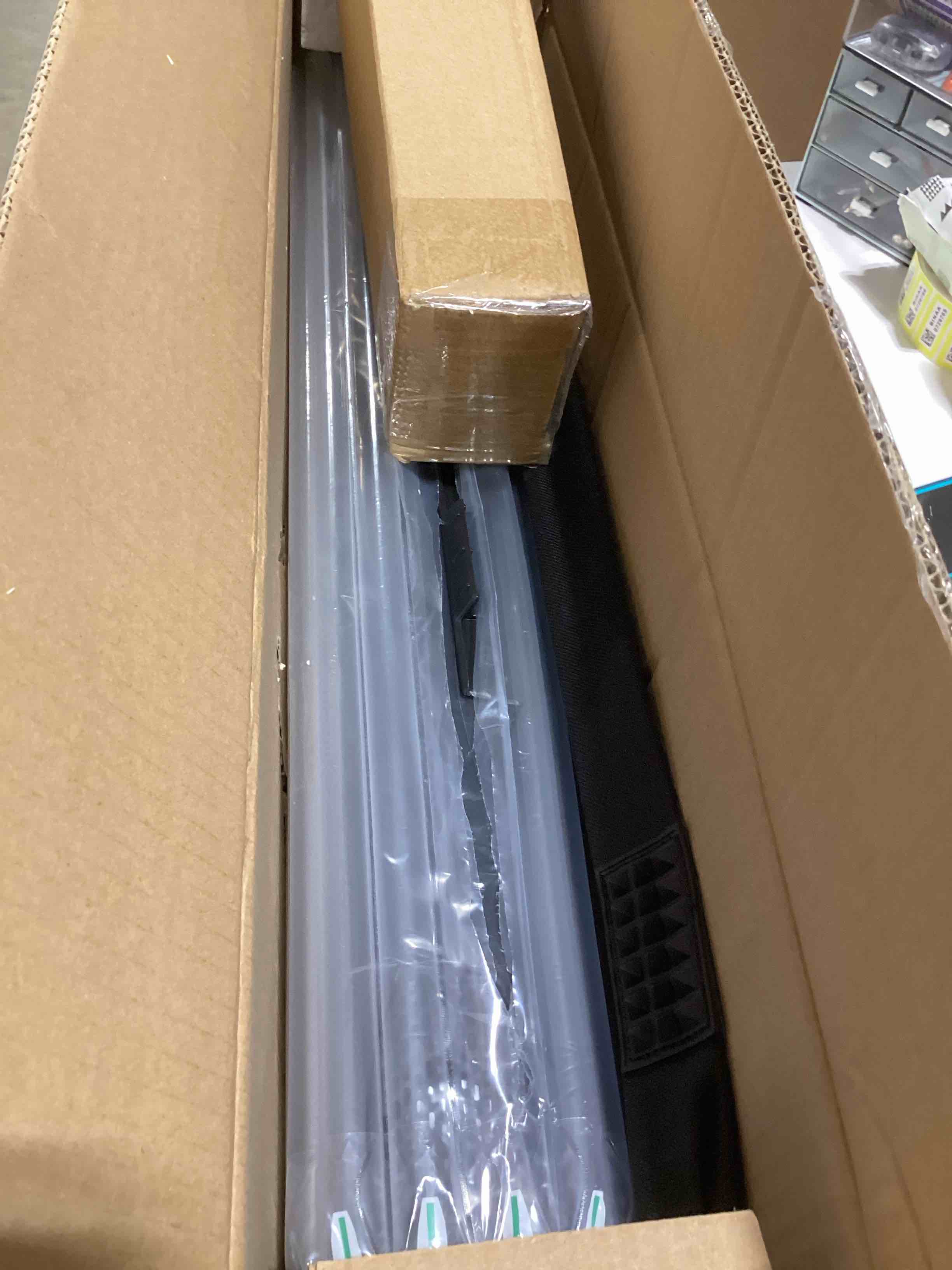 https://s3.amazonaws.com/lotting-images-prod/bidfta/PPE2767264_1758202325908.jpeg