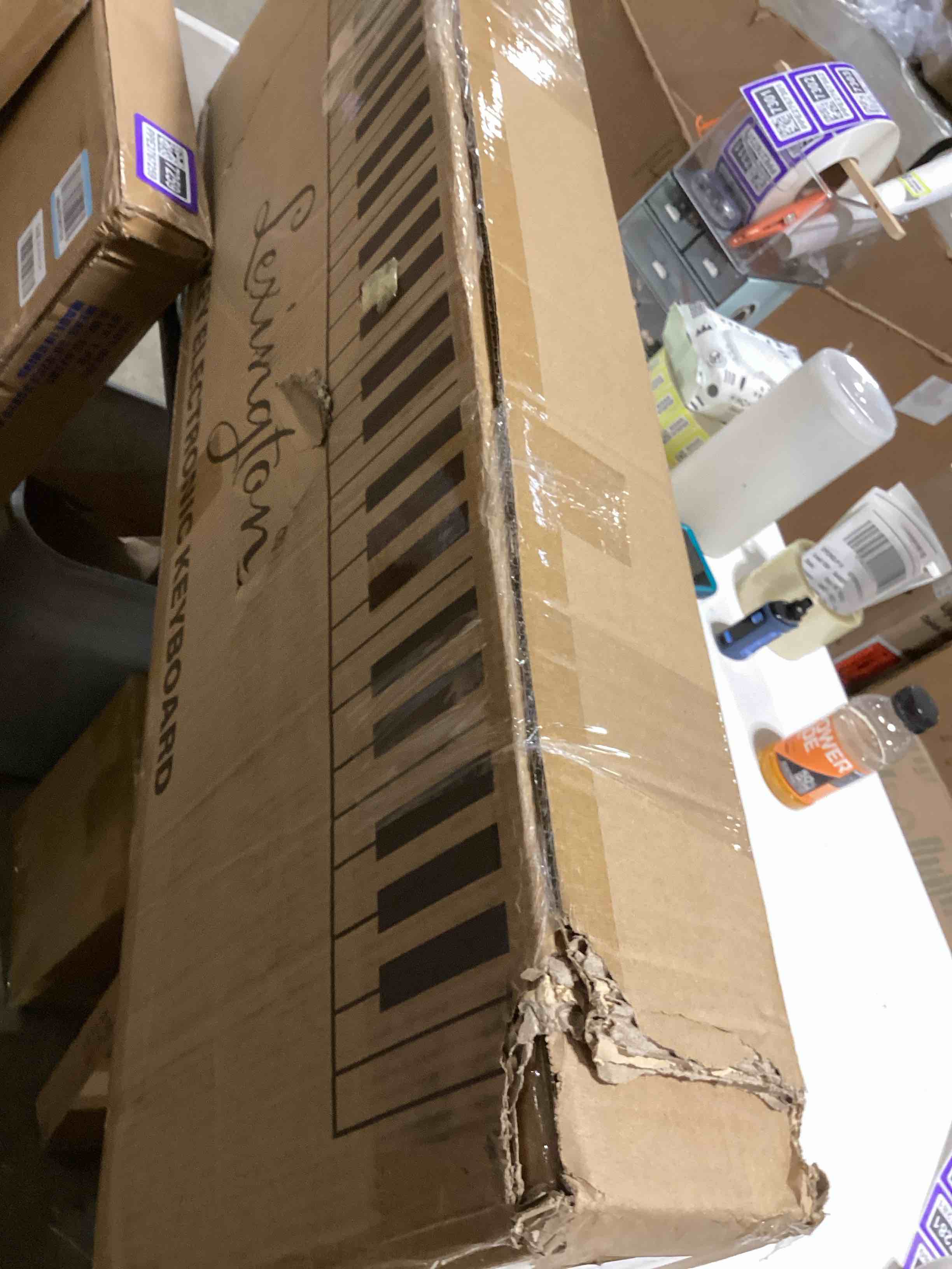https://s3.amazonaws.com/lotting-images-prod/bidfta/PPE2767264_1758202345422.jpeg