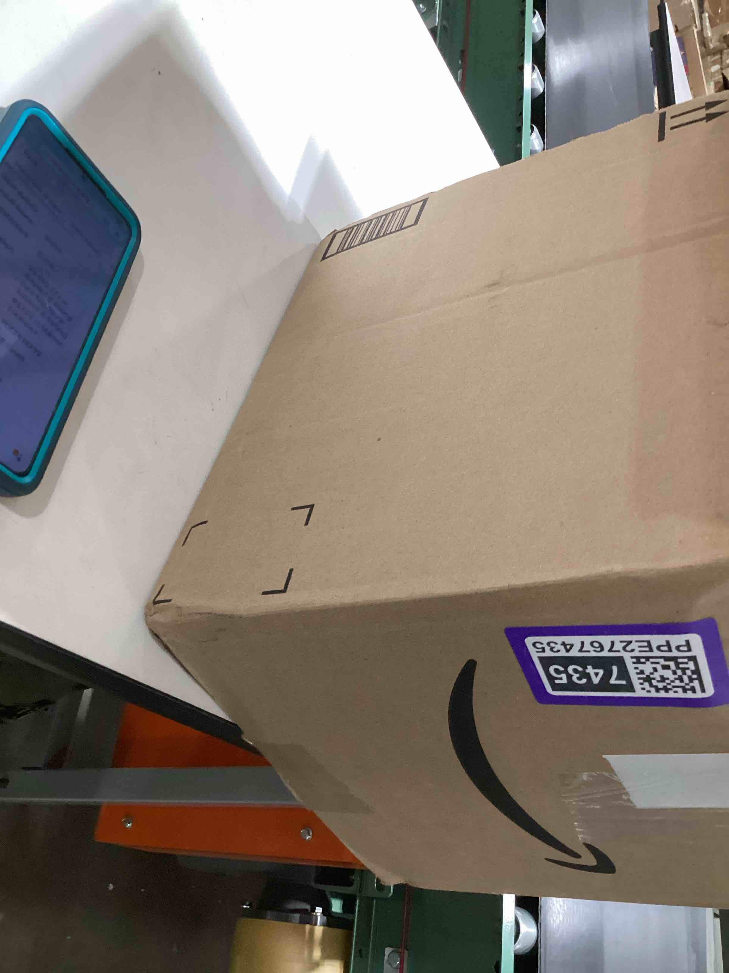 https://s3.amazonaws.com/lotting-images-prod/bidfta/PPE2767435_1758543201257.jpeg