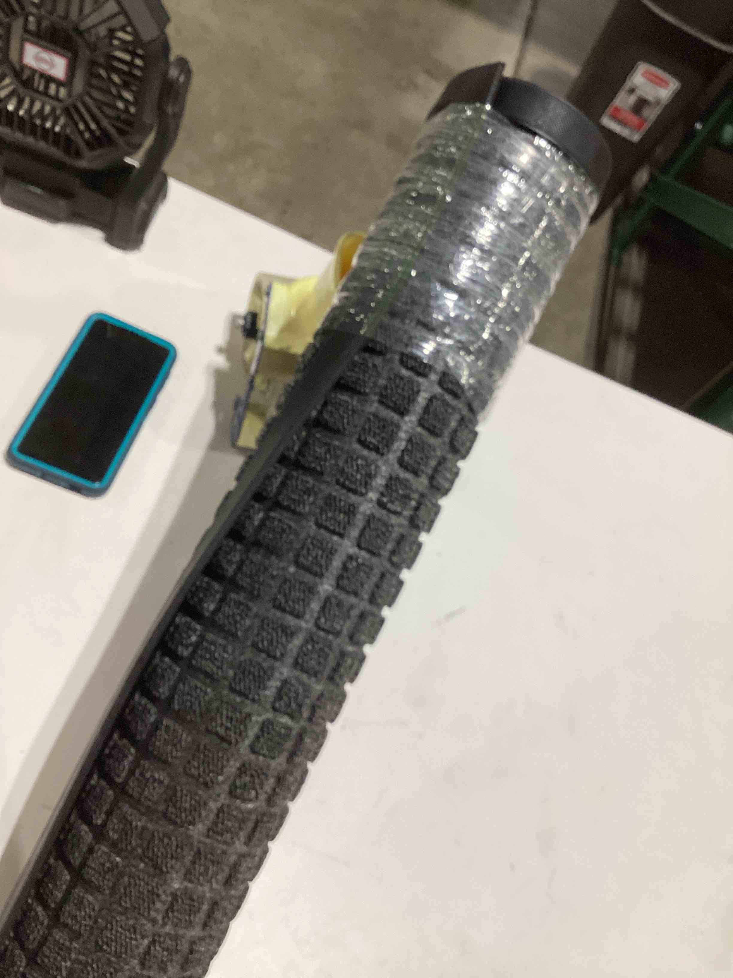 https://s3.amazonaws.com/lotting-images-prod/bidfta/PPE2767440_1758543520004.jpeg