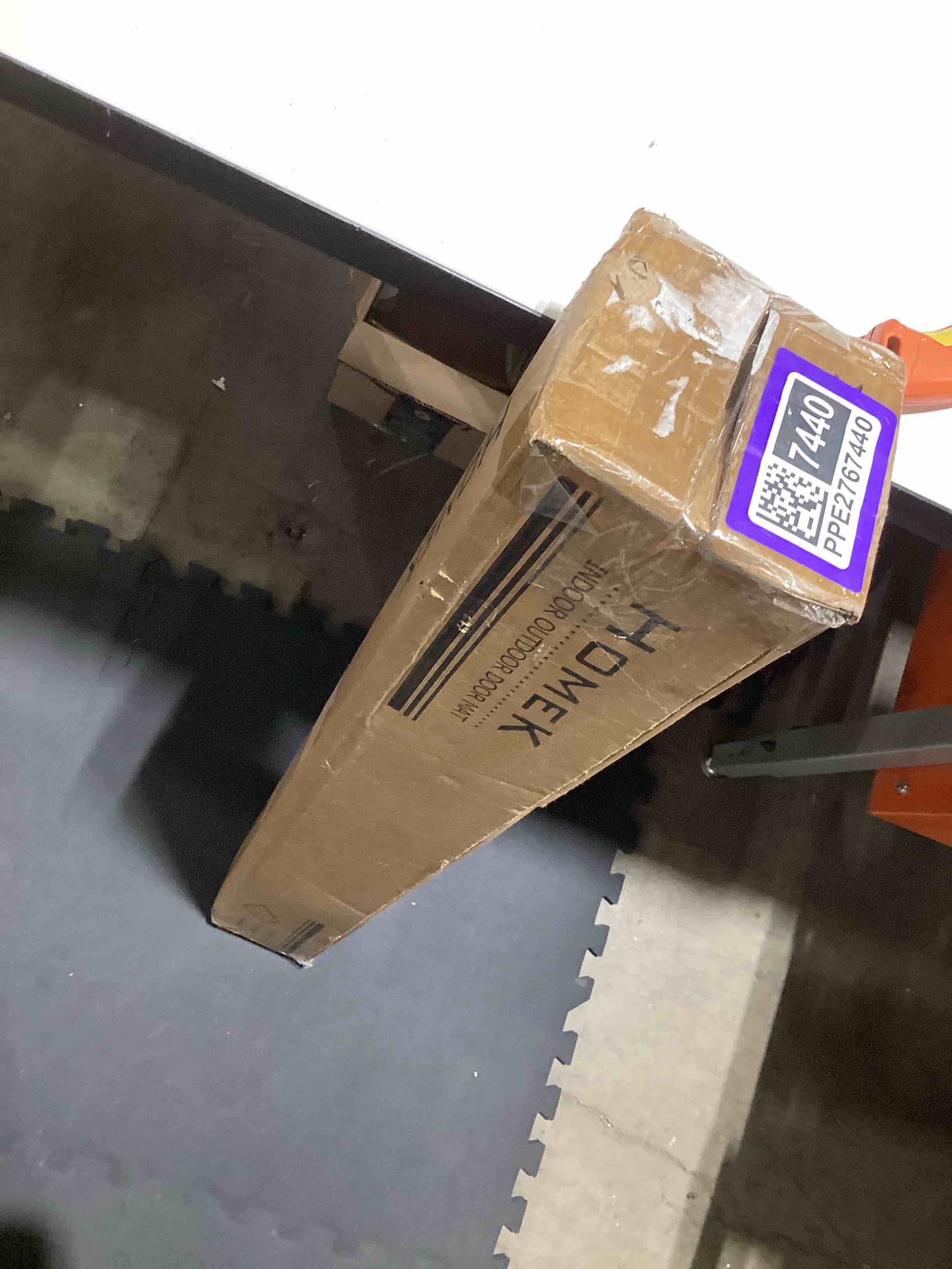 https://s3.amazonaws.com/lotting-images-prod/bidfta/PPE2767440_1758543536586.jpeg