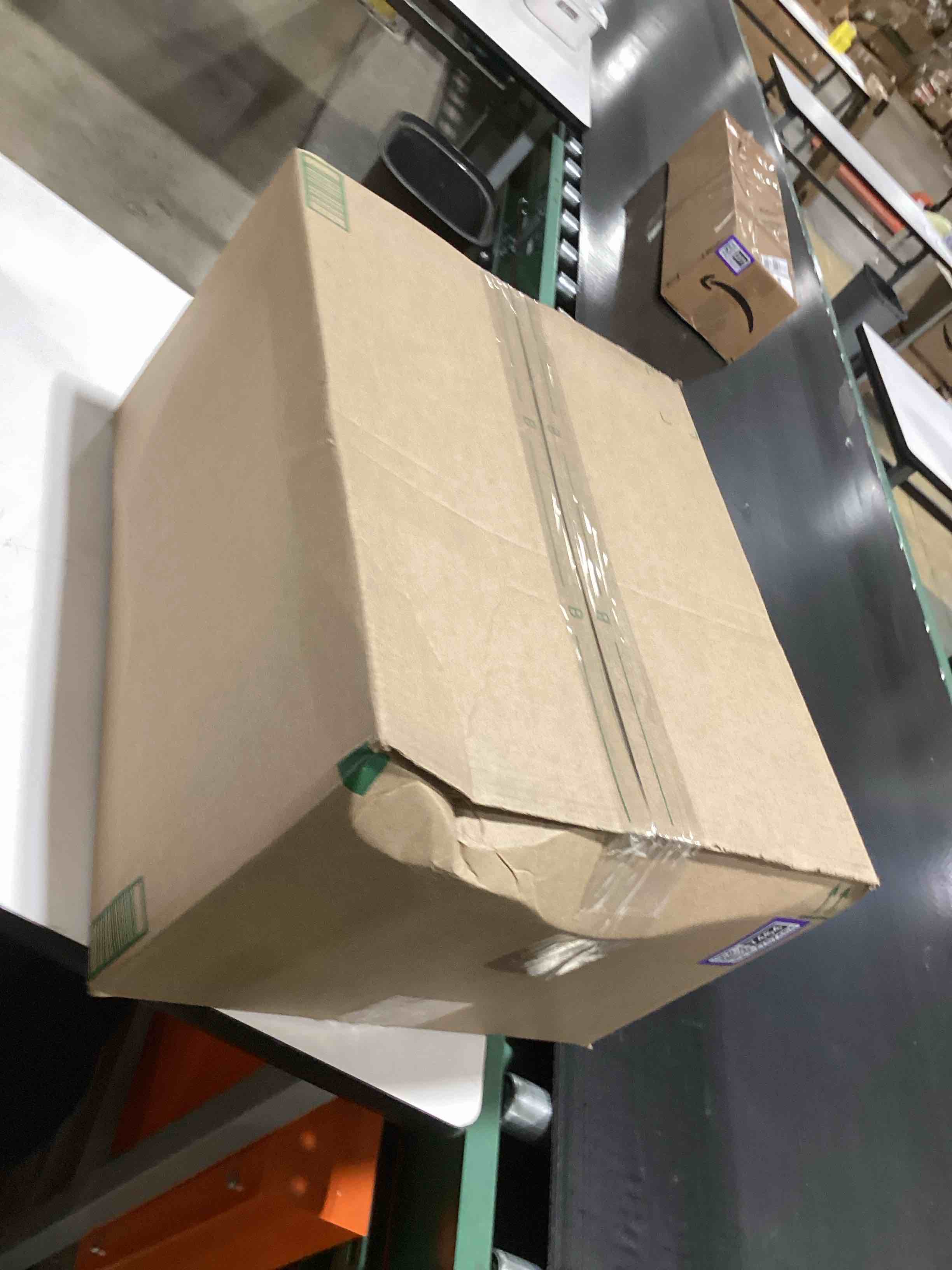 https://s3.amazonaws.com/lotting-images-prod/bidfta/PPE2767464_1758548419194.jpeg