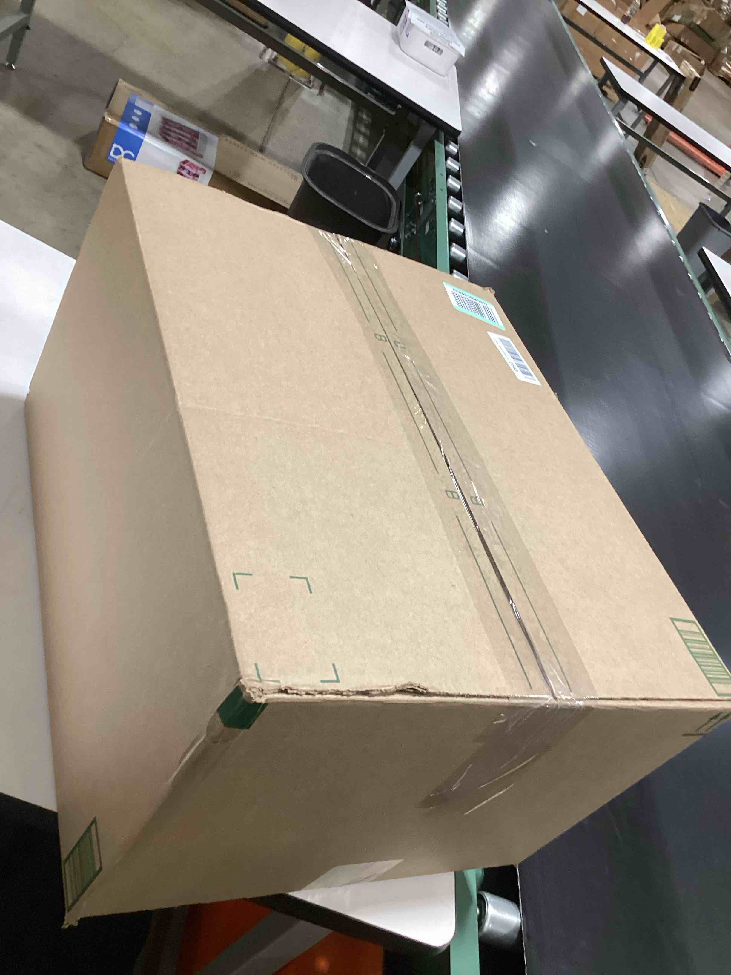 https://s3.amazonaws.com/lotting-images-prod/bidfta/PPE2767466_1758548683016.jpeg
