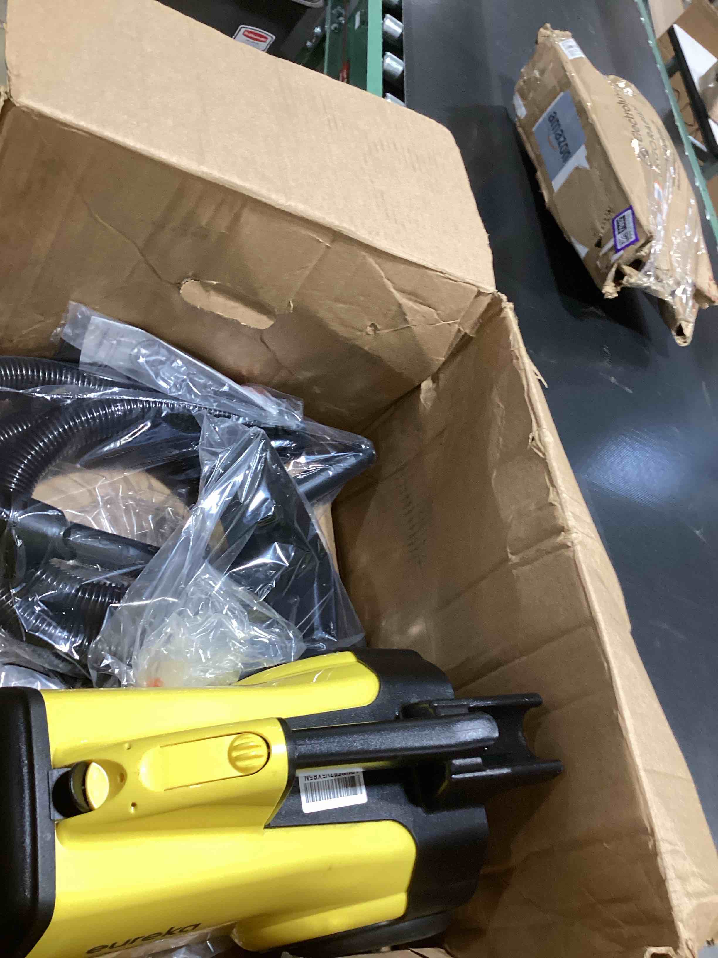 https://s3.amazonaws.com/lotting-images-prod/bidfta/PPE2767591_1758567845075.jpeg