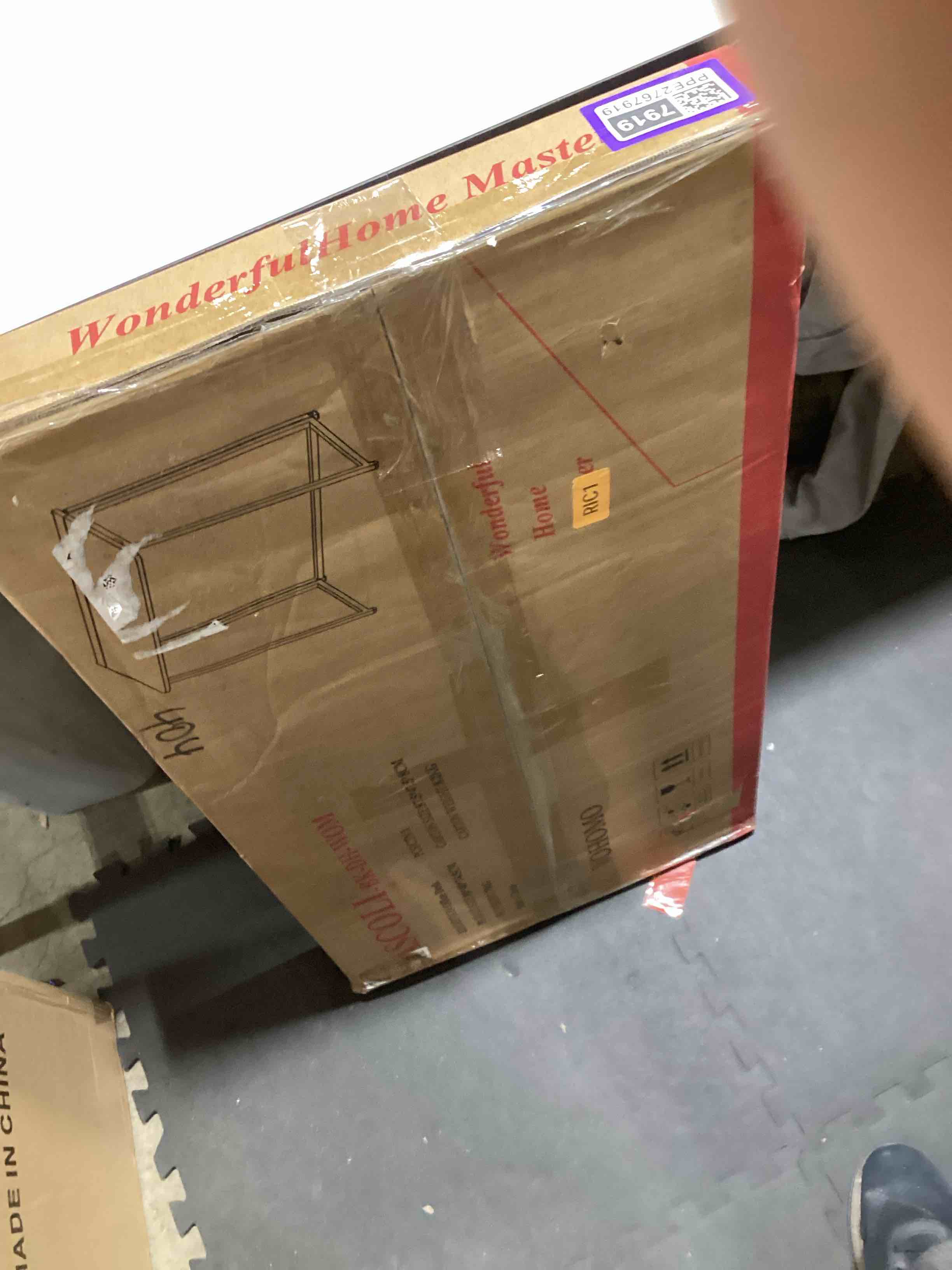 https://s3.amazonaws.com/lotting-images-prod/bidfta/PPE2767919_1758715442395.jpeg
