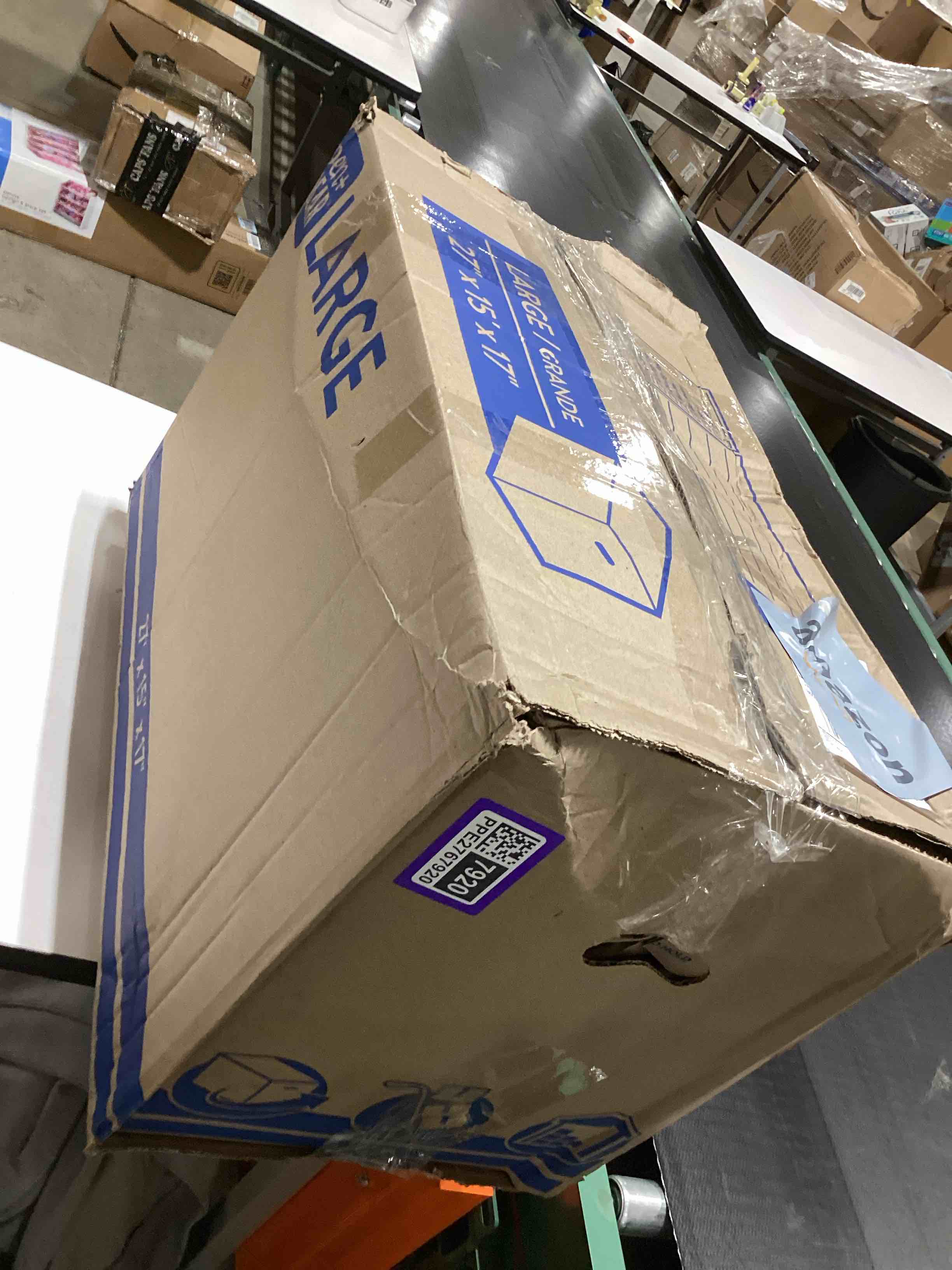 https://s3.amazonaws.com/lotting-images-prod/bidfta/PPE2767920_1758715216577.jpeg