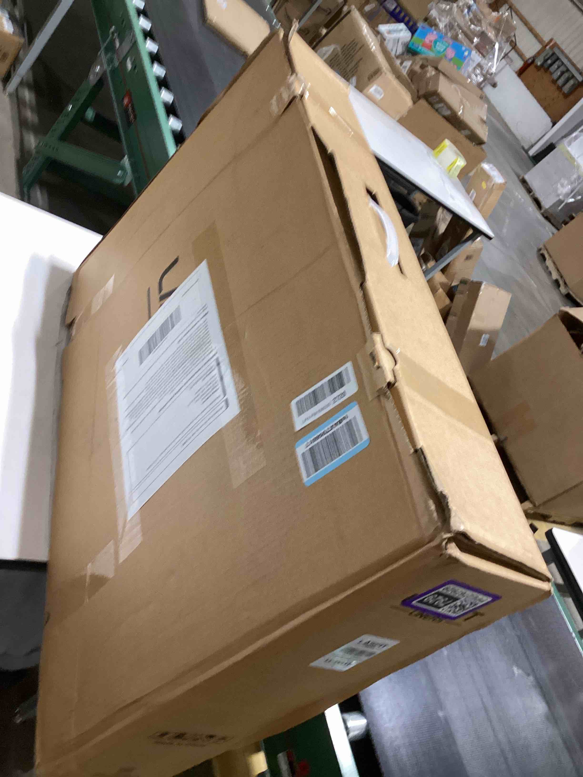https://s3.amazonaws.com/lotting-images-prod/bidfta/PPE2767929_1758716653952.jpeg