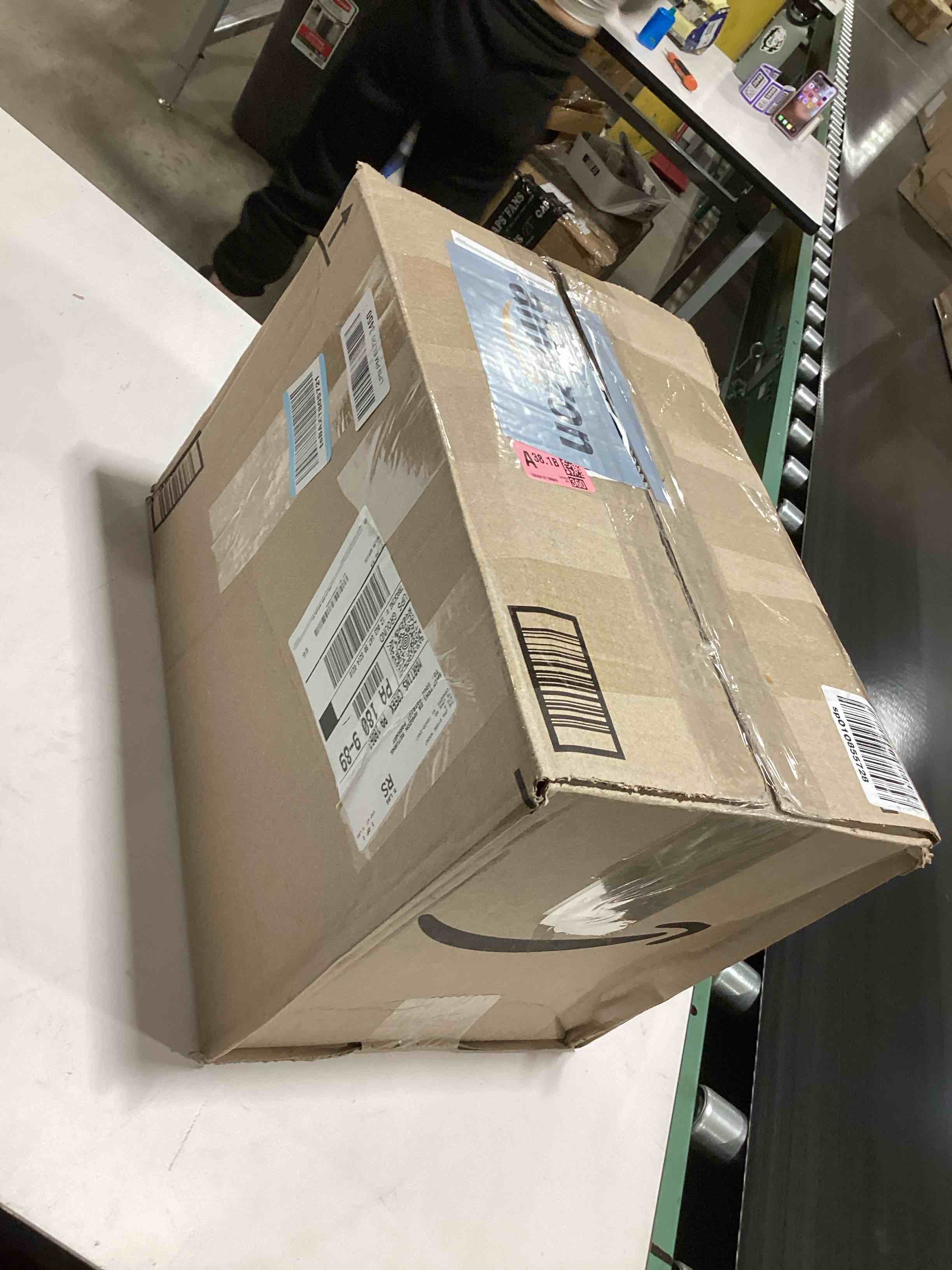 https://s3.amazonaws.com/lotting-images-prod/bidfta/PPE2767960_1758720245656.jpeg