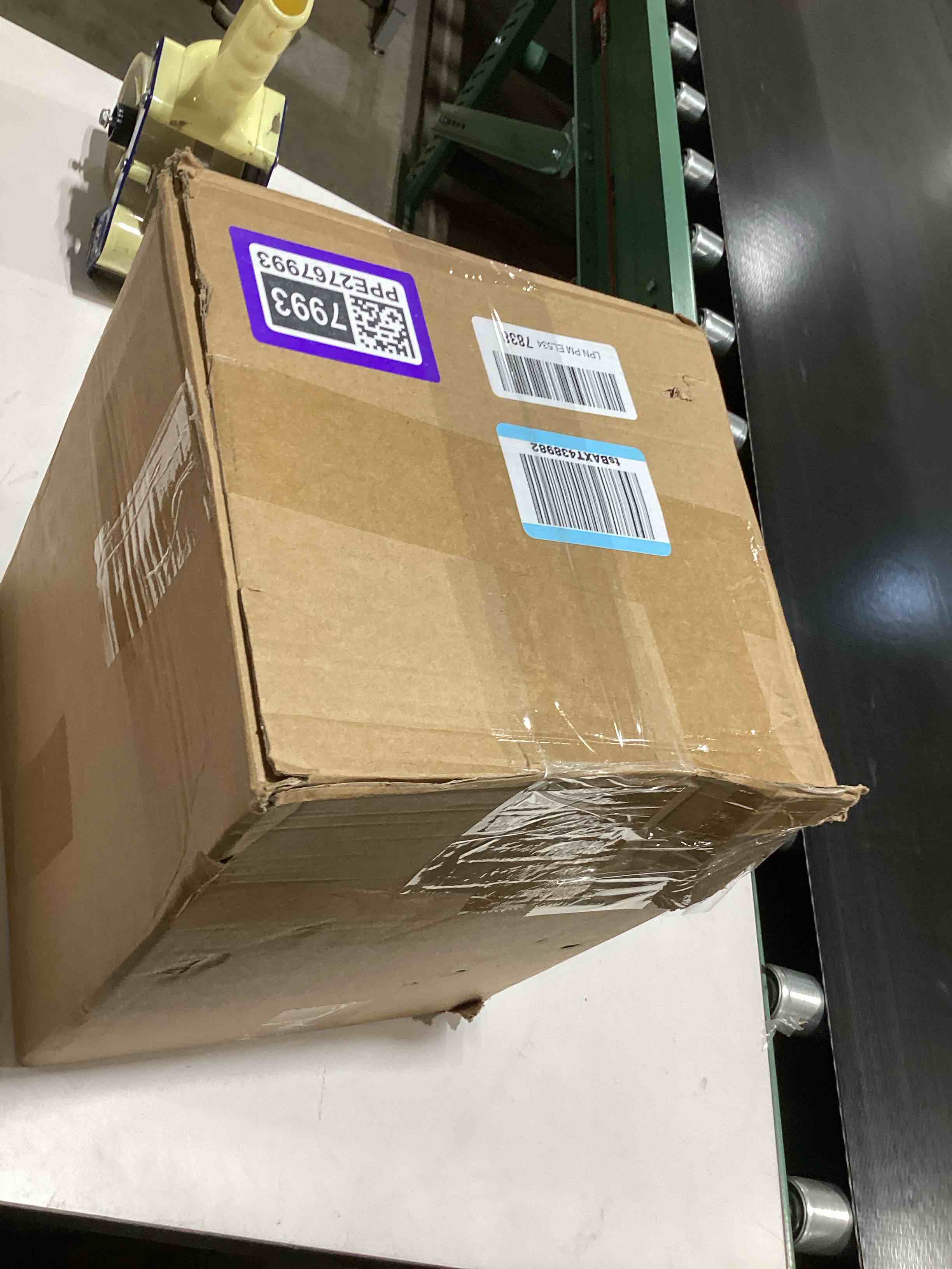 https://s3.amazonaws.com/lotting-images-prod/bidfta/PPE2767993_1758723740902.jpeg