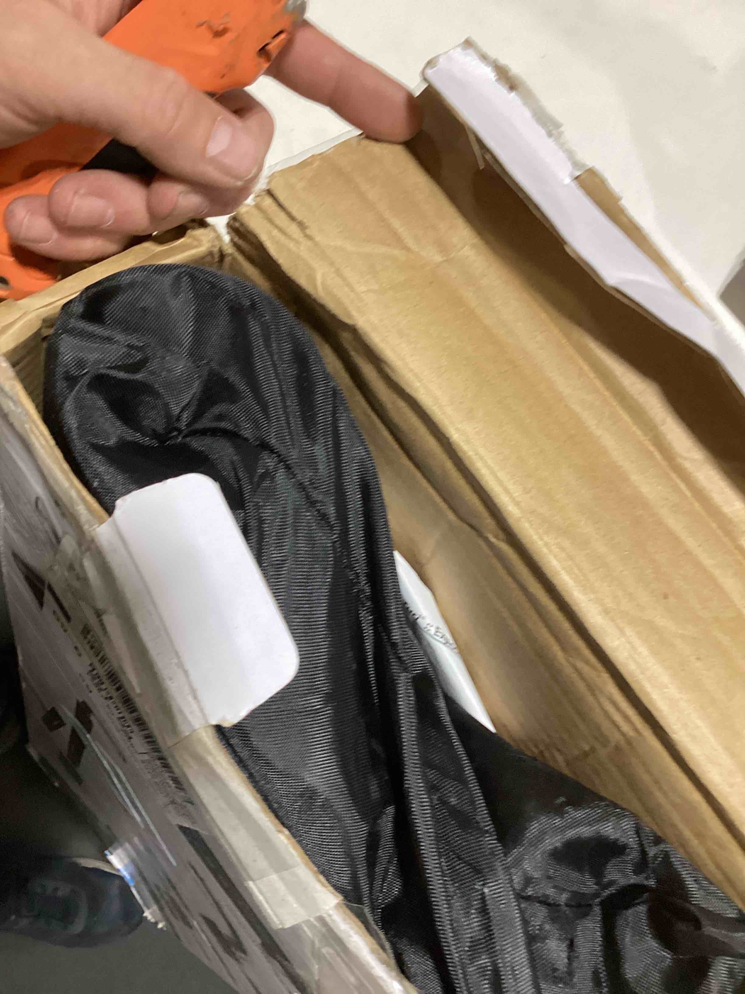 https://s3.amazonaws.com/lotting-images-prod/bidfta/PPE2768009_1758725188014.jpeg