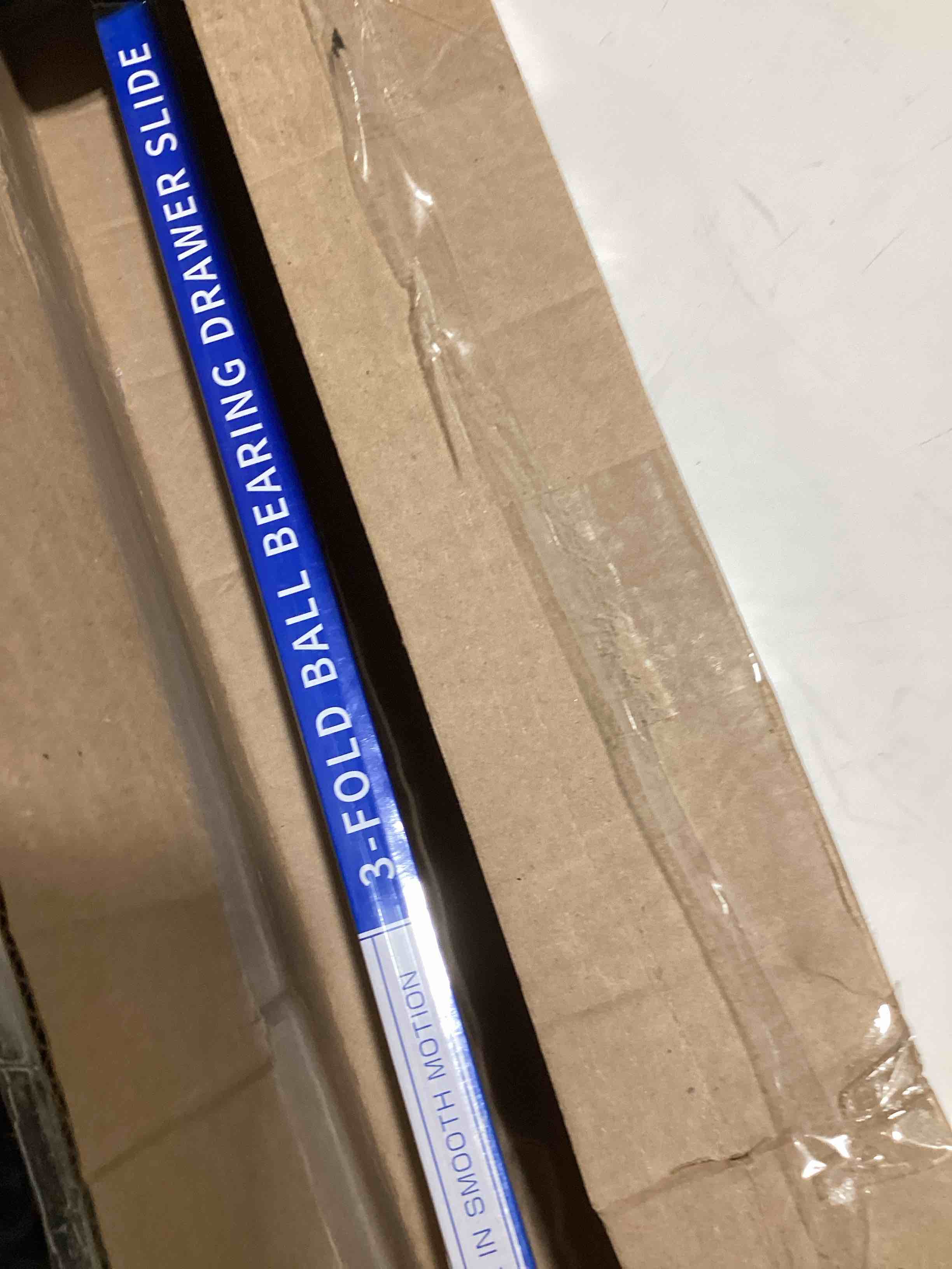 https://s3.amazonaws.com/lotting-images-prod/bidfta/PPE2768284_1758817335315.jpeg