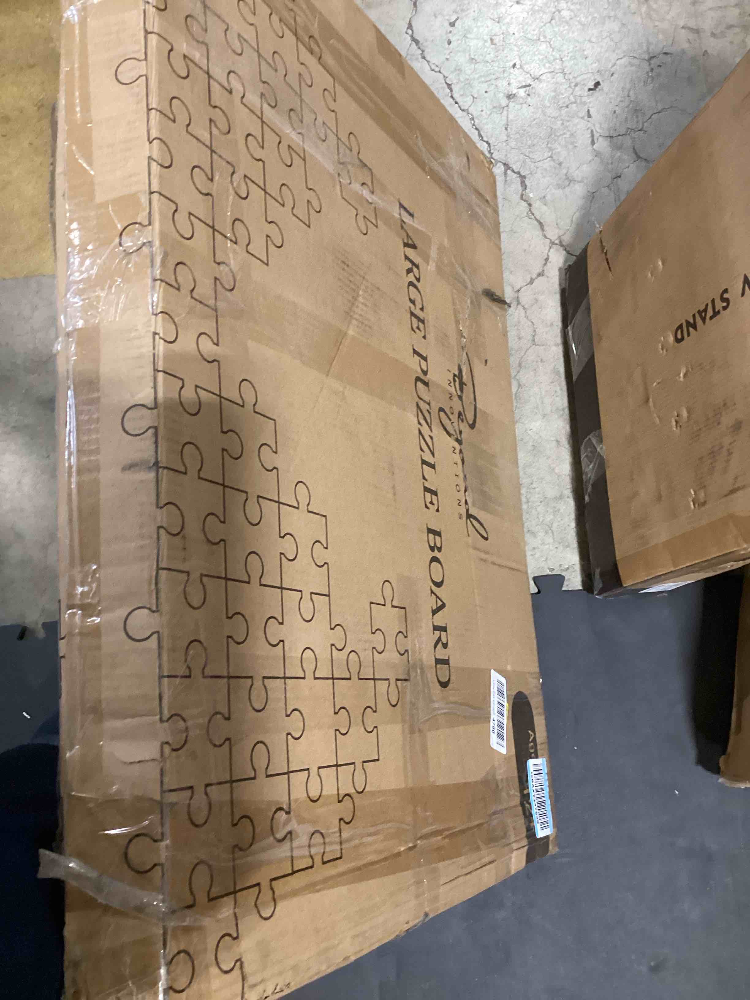 https://s3.amazonaws.com/lotting-images-prod/bidfta/PPE2768351_1758824625276.jpeg