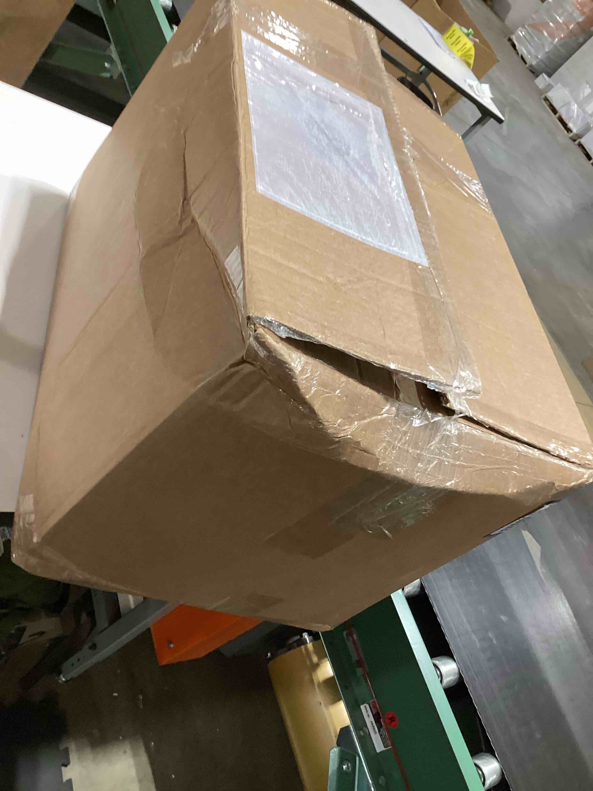 https://s3.amazonaws.com/lotting-images-prod/bidfta/PPE2768515_1758896487512.jpeg