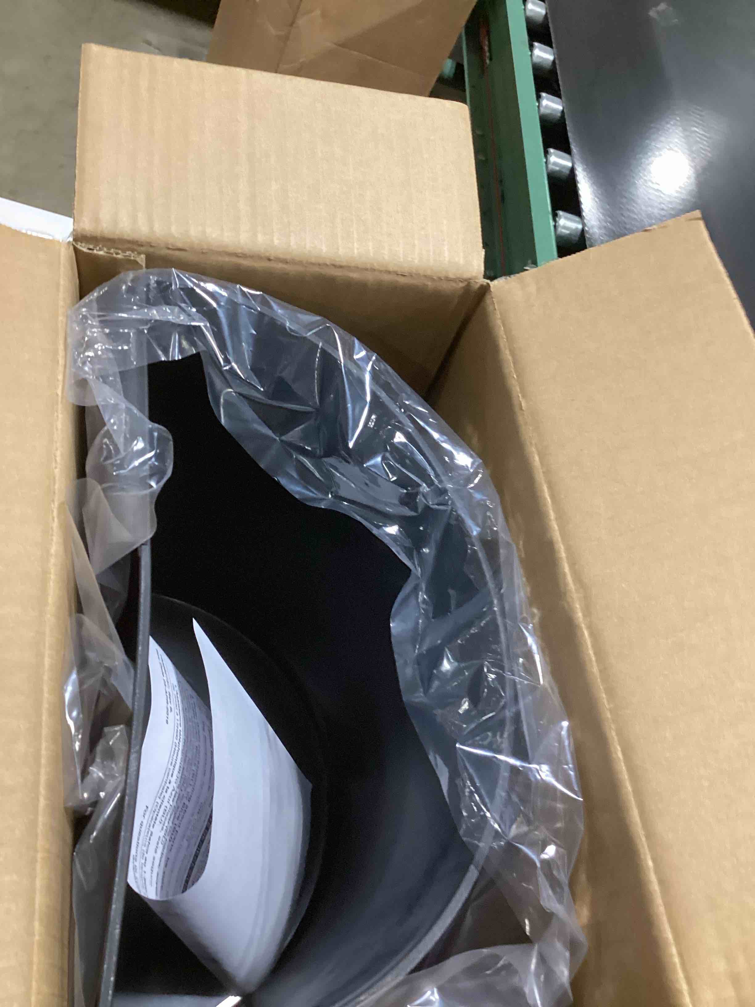https://s3.amazonaws.com/lotting-images-prod/bidfta/PPE2768624_1759153501285.jpeg