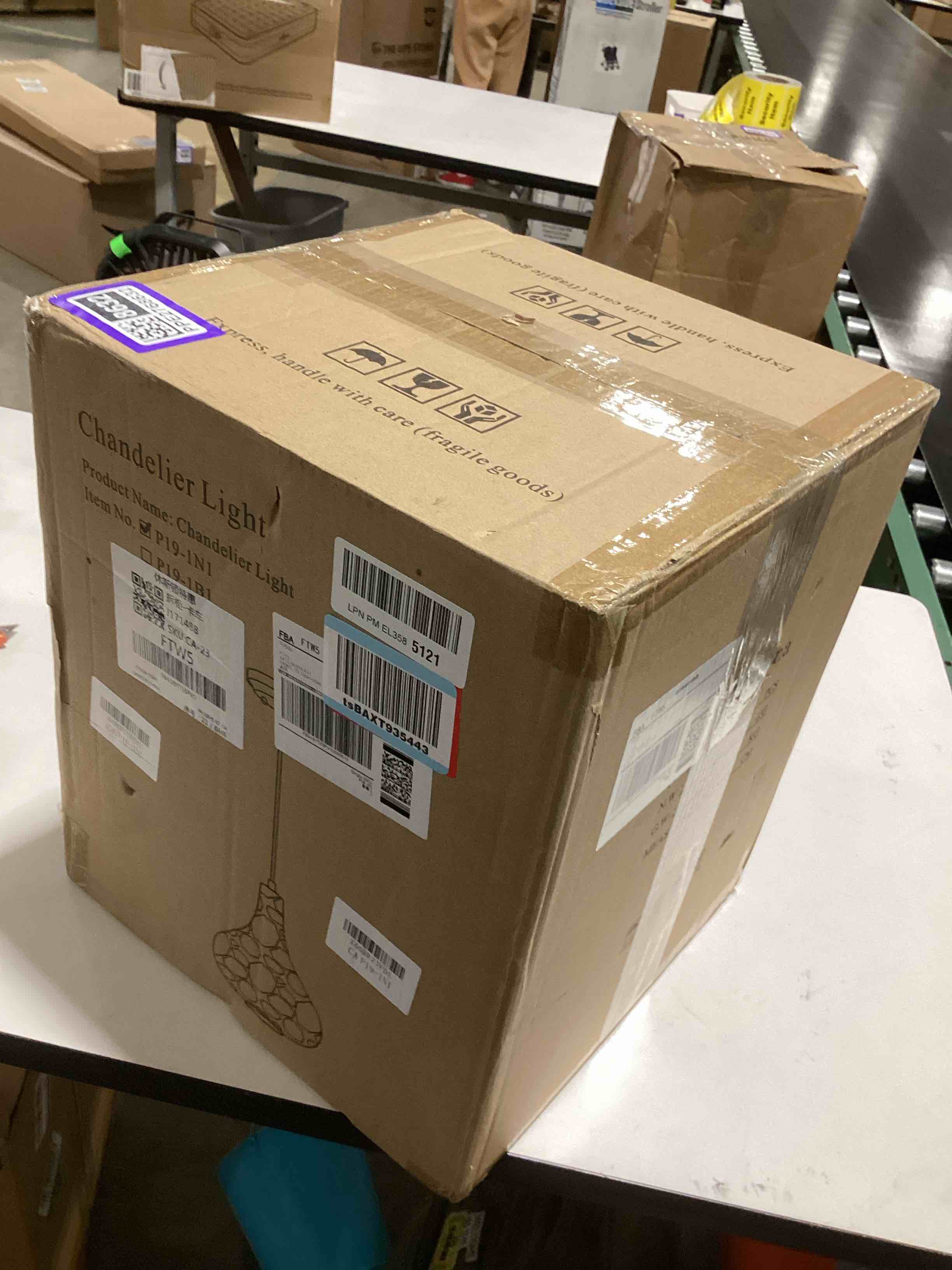 https://s3.amazonaws.com/lotting-images-prod/bidfta/PPE2768632_1759153991751.jpeg