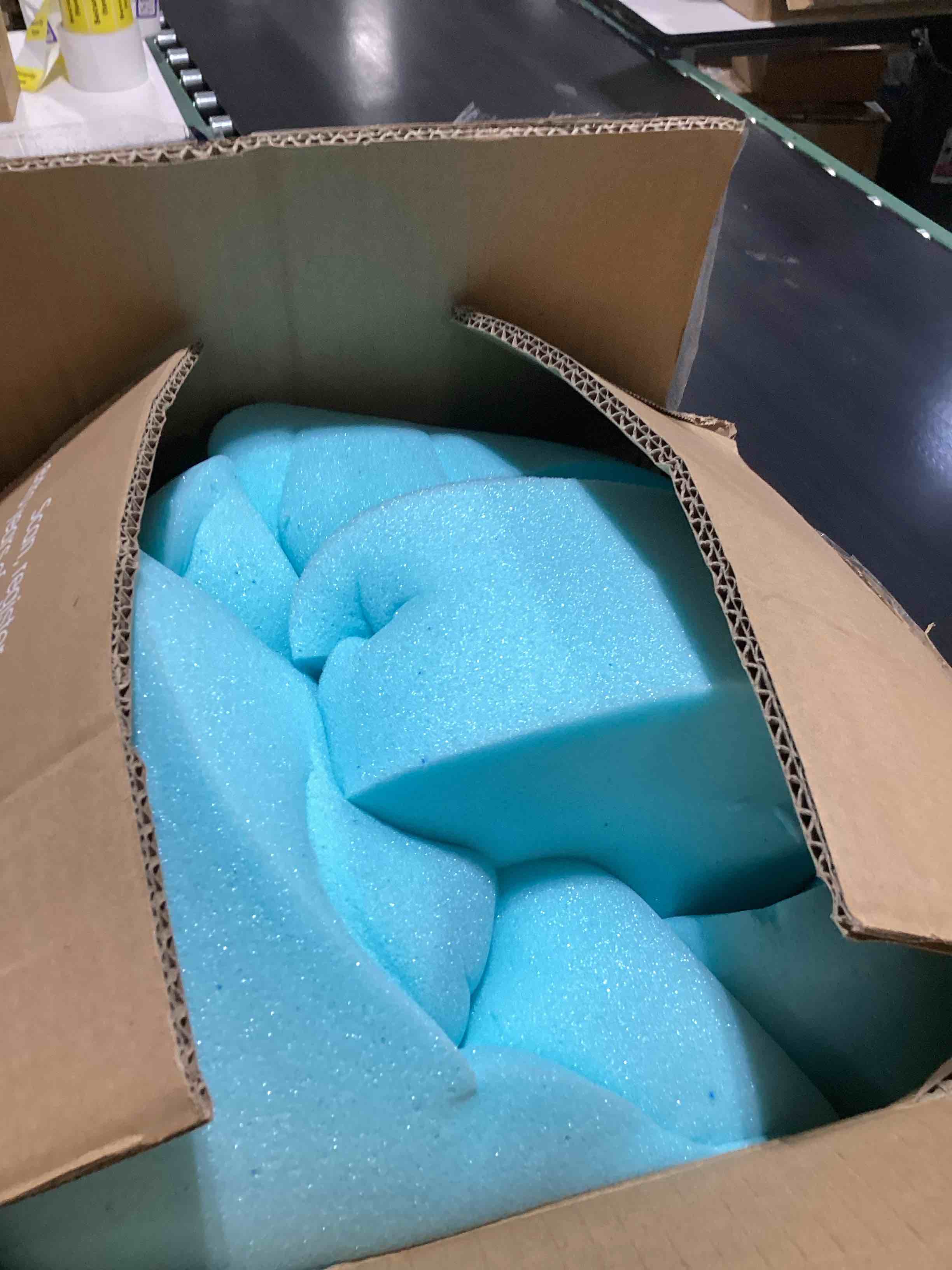 https://s3.amazonaws.com/lotting-images-prod/bidfta/PPE2768690_1759163055136.jpeg