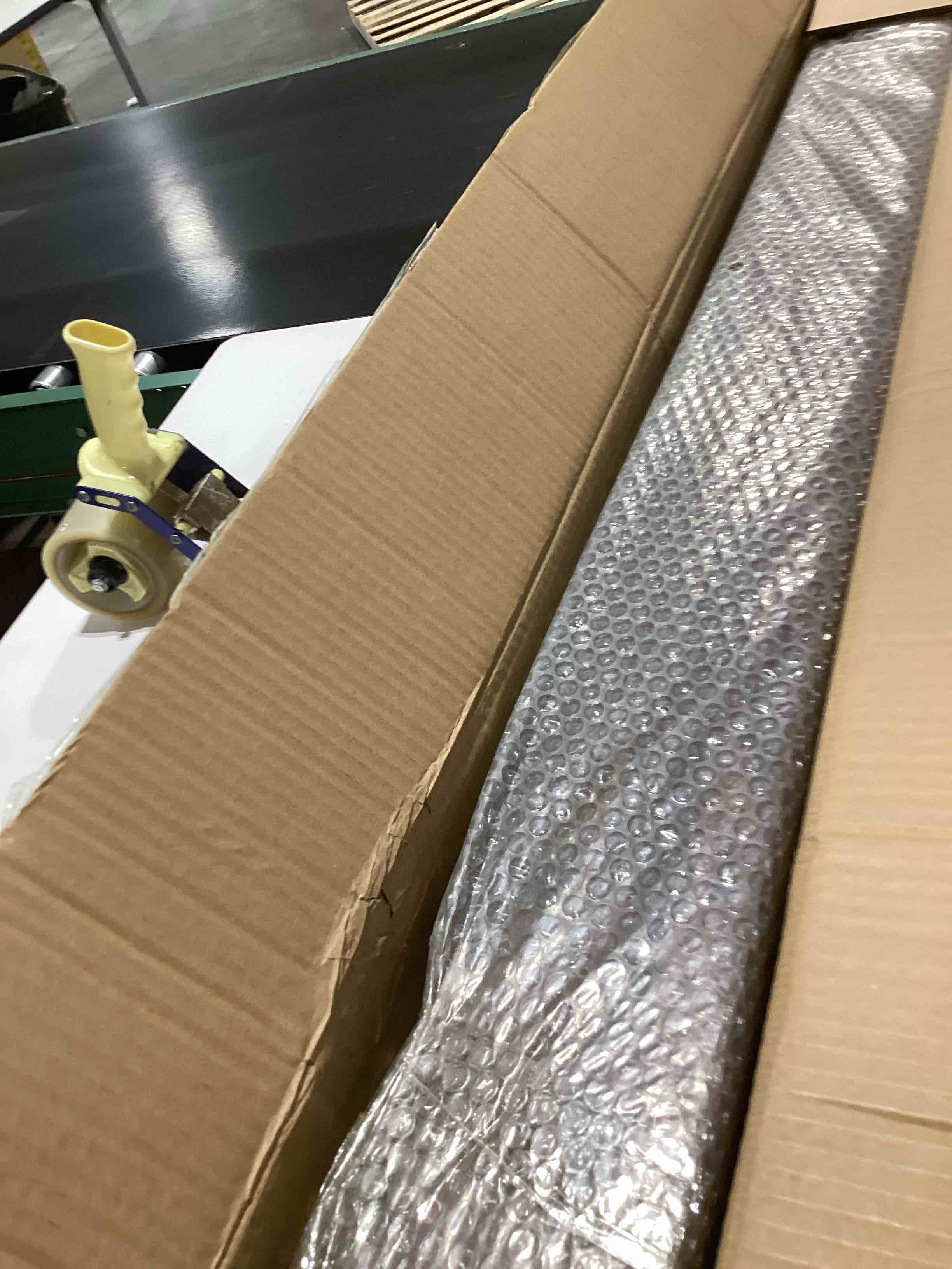 https://s3.amazonaws.com/lotting-images-prod/bidfta/PPE2768751_1759171145080.jpeg