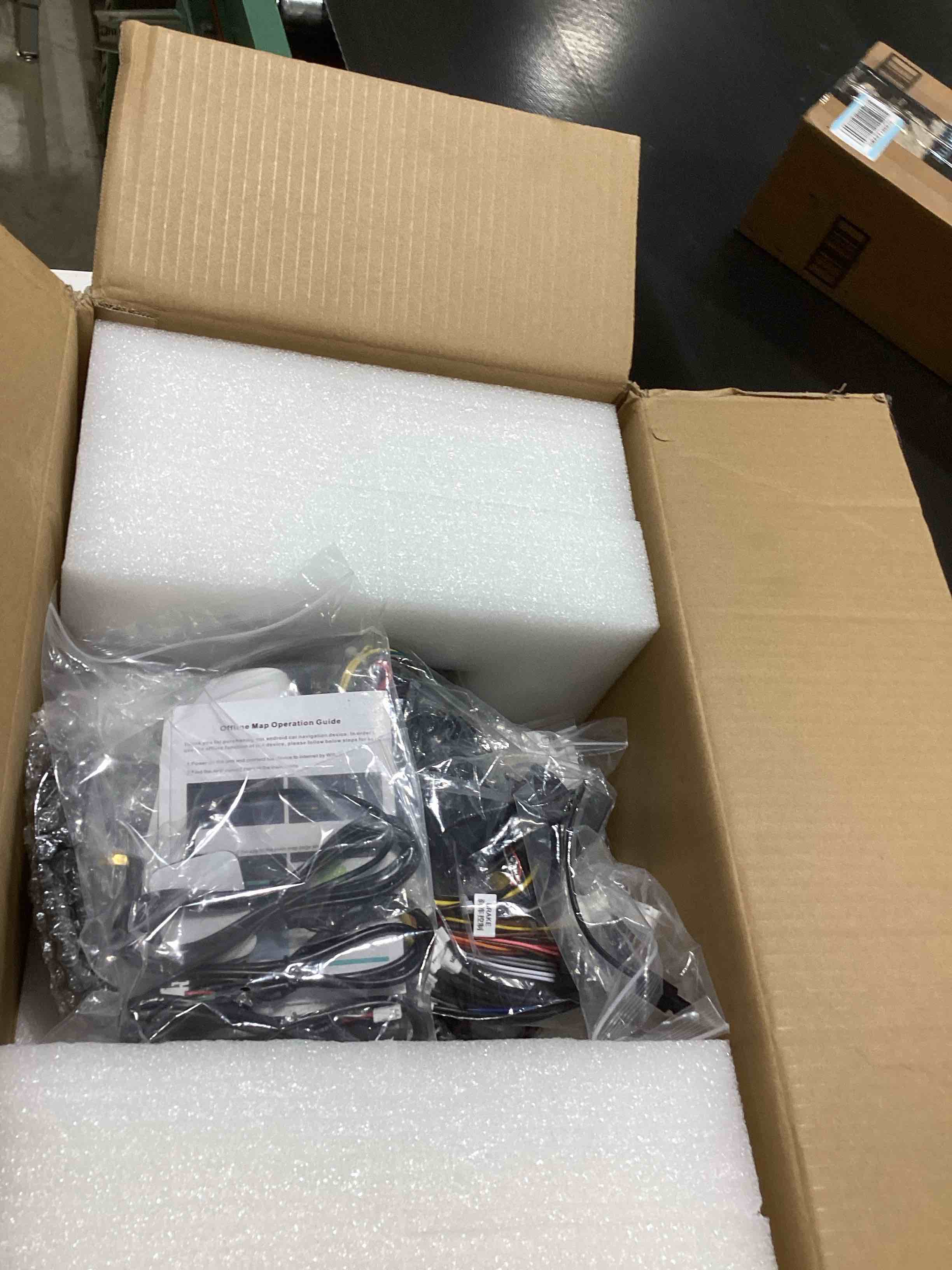 https://s3.amazonaws.com/lotting-images-prod/bidfta/PPE2768961_1759254288314.jpeg