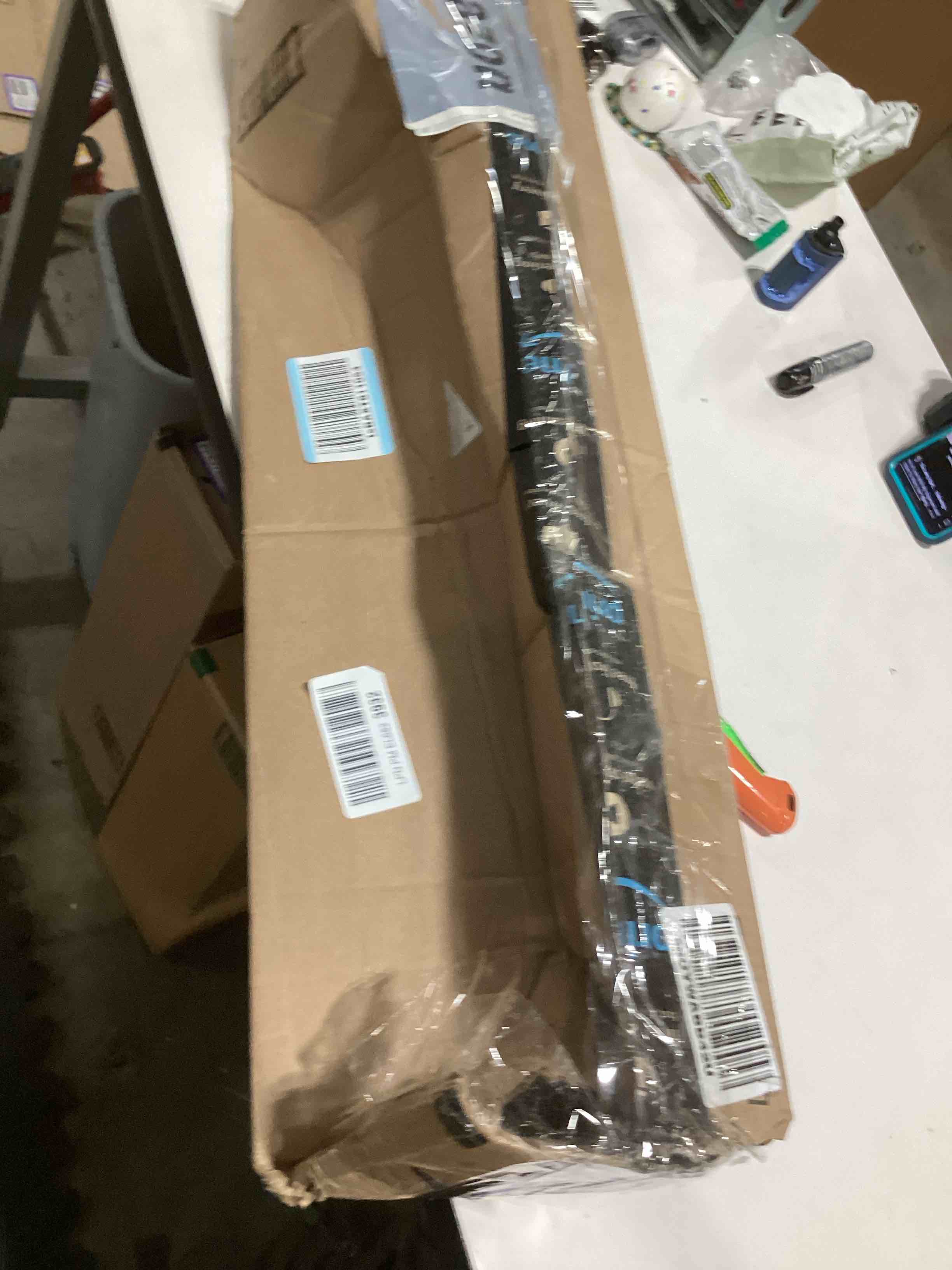 https://s3.amazonaws.com/lotting-images-prod/bidfta/PPE2769004_1759260051115.jpeg