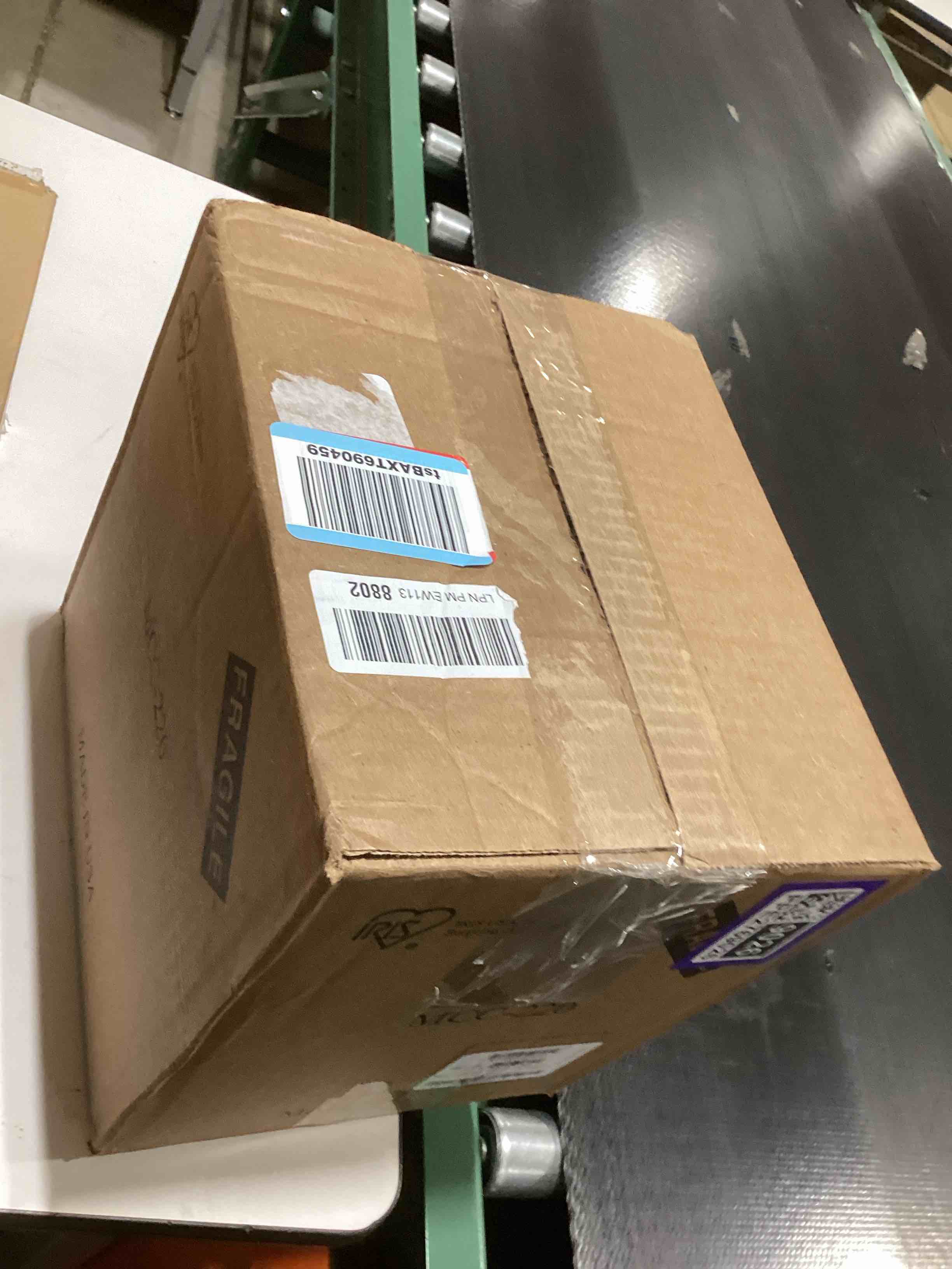 https://s3.amazonaws.com/lotting-images-prod/bidfta/PPE2769026_1759317843671.jpeg