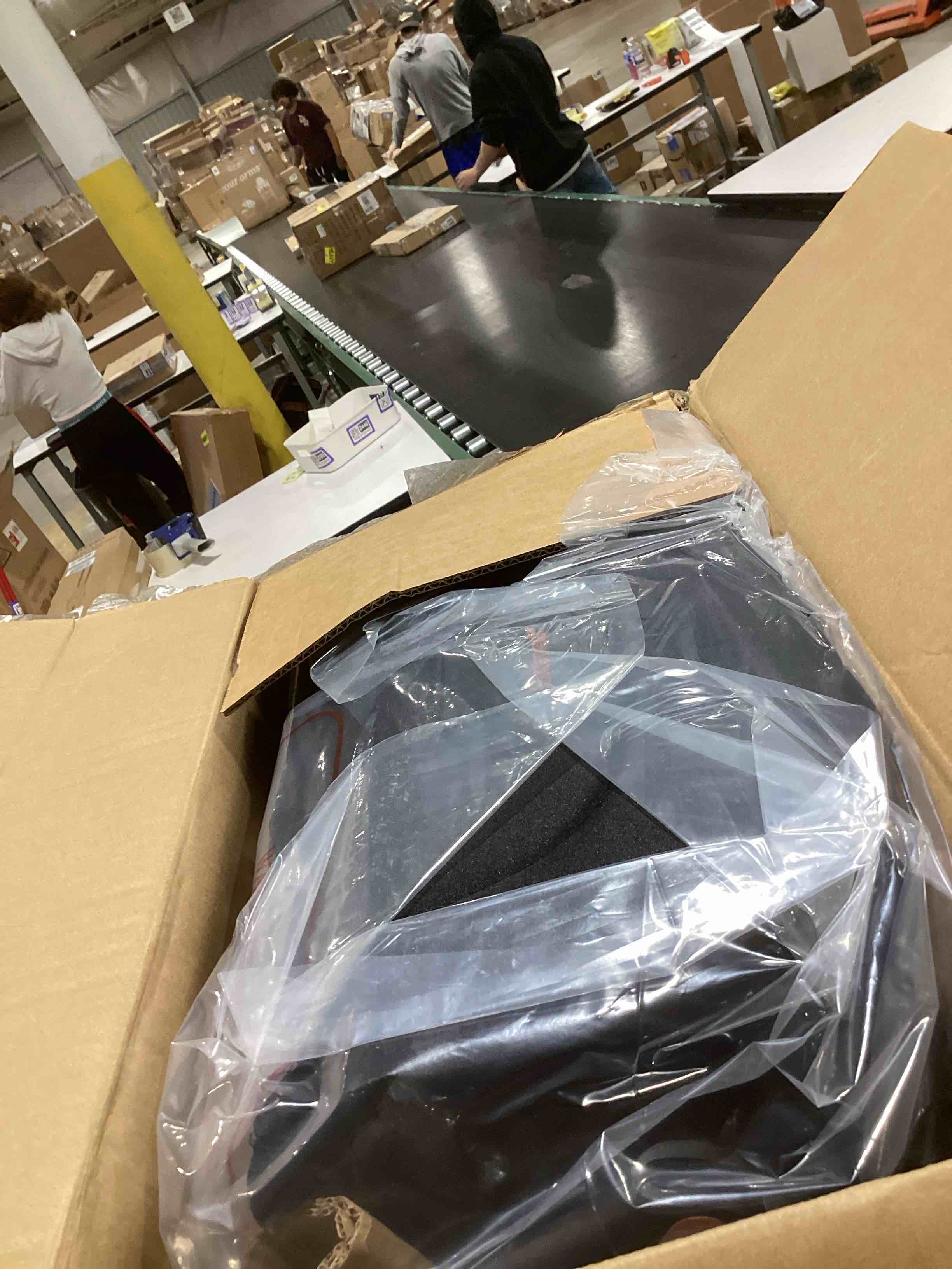 https://s3.amazonaws.com/lotting-images-prod/bidfta/PPE2769088_1759325280060.jpeg