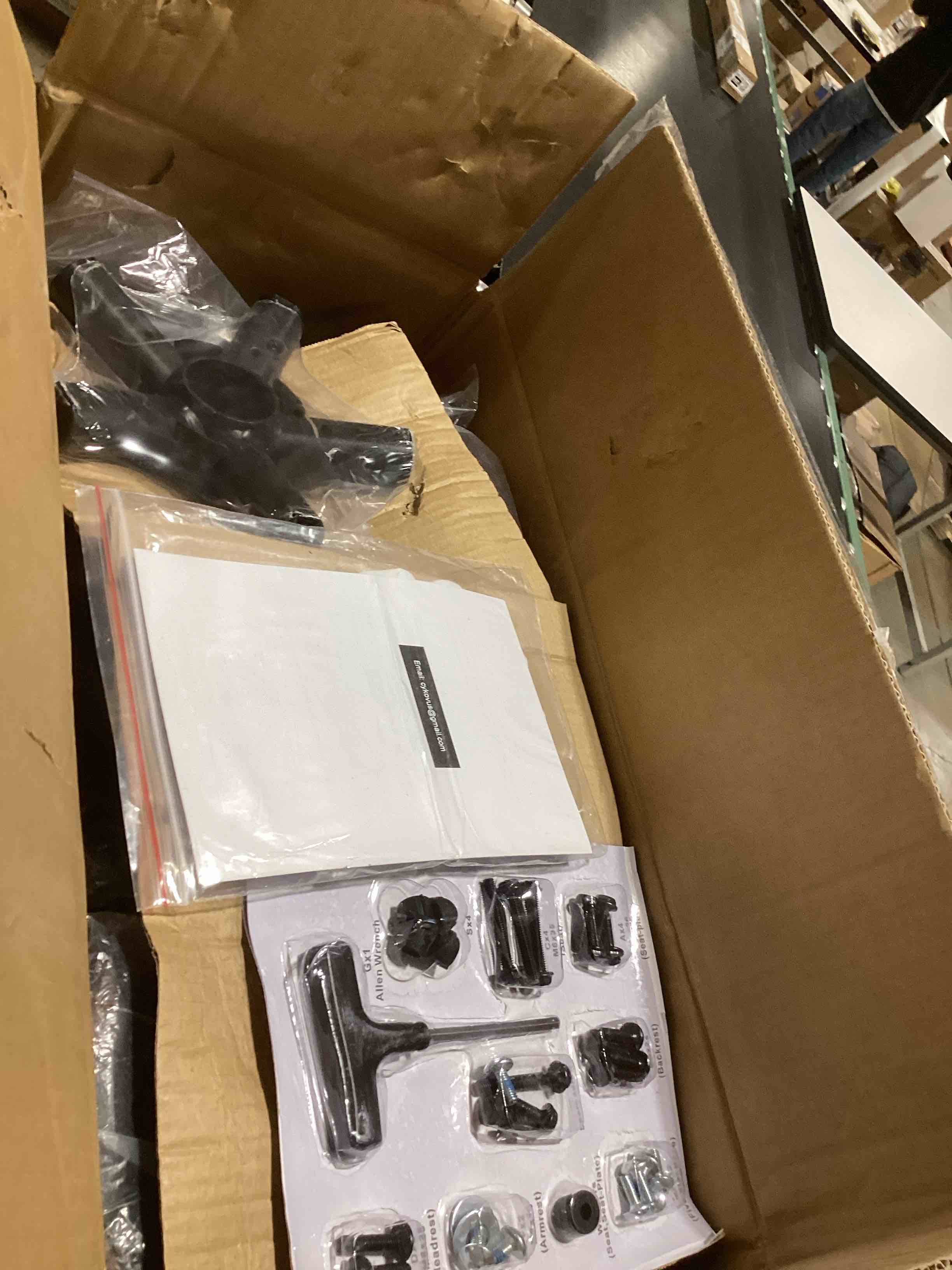 https://s3.amazonaws.com/lotting-images-prod/bidfta/PPE2769089_1759325237149.jpeg