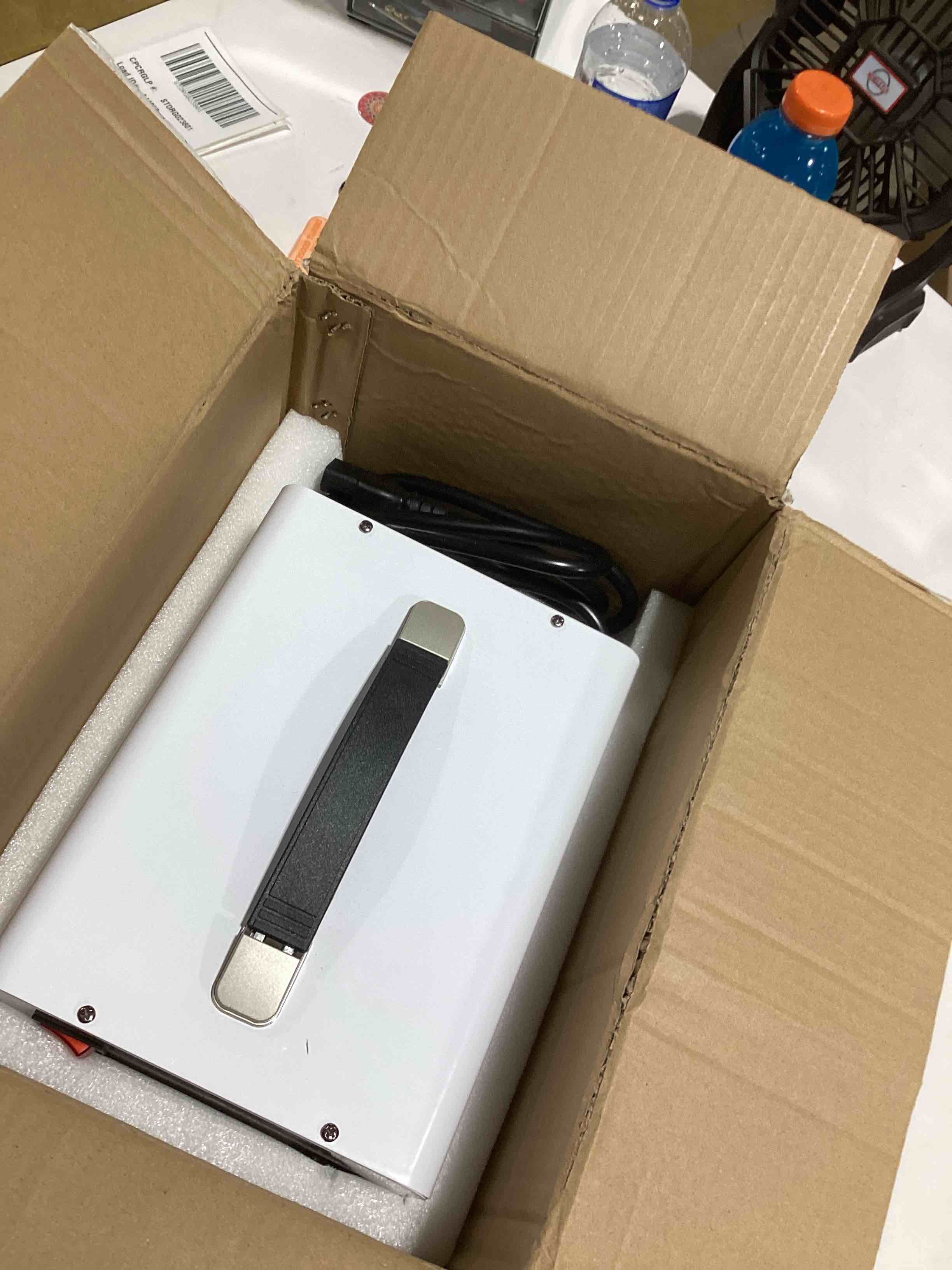 https://s3.amazonaws.com/lotting-images-prod/bidfta/PPE2769281_1759409861864.jpeg