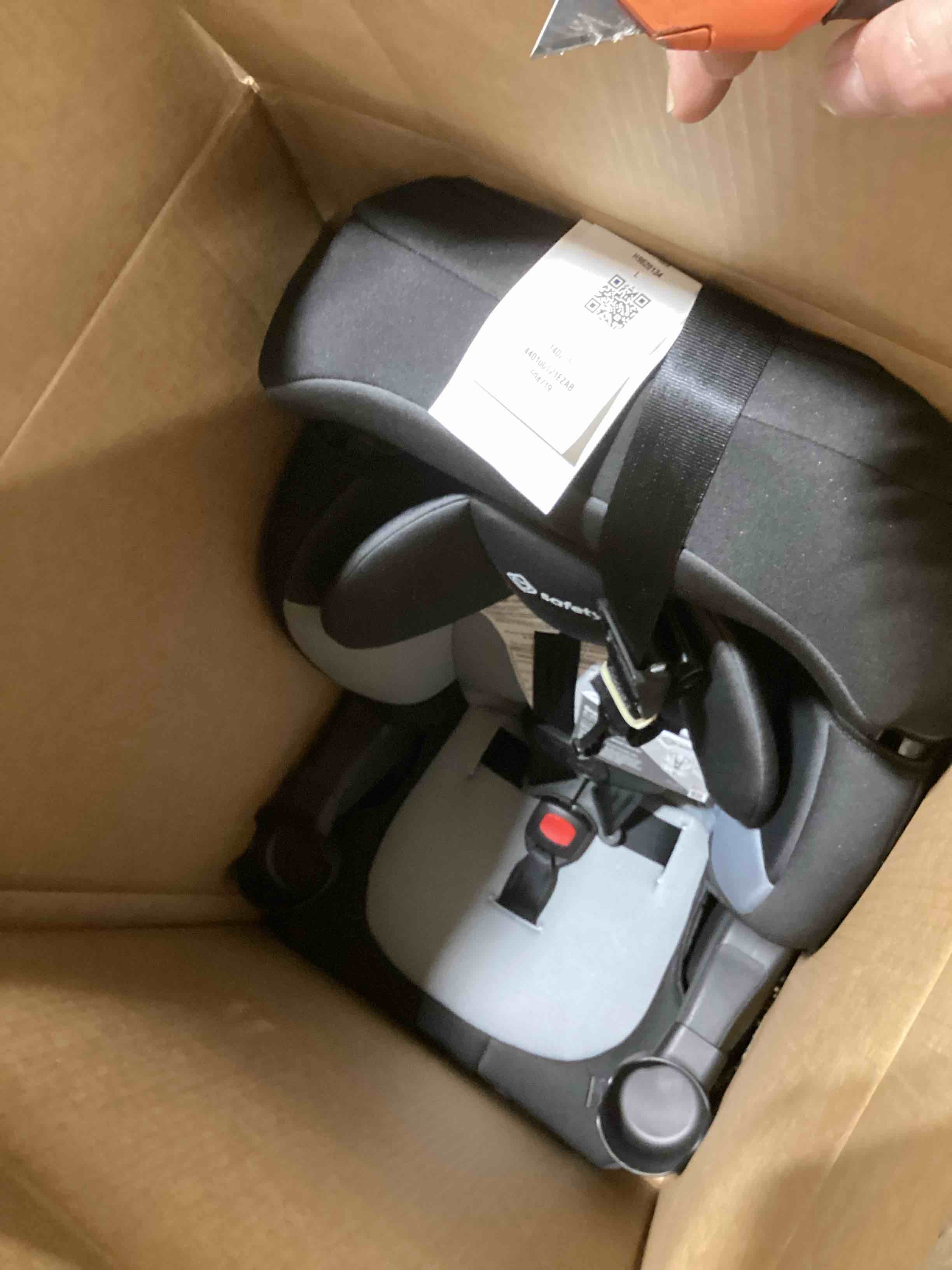 https://s3.amazonaws.com/lotting-images-prod/bidfta/PPE2769342_1759417877843.jpeg