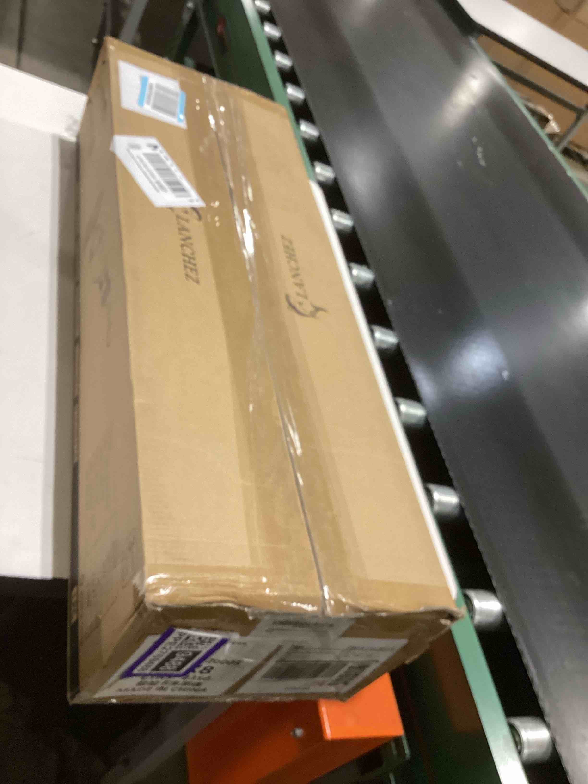 https://s3.amazonaws.com/lotting-images-prod/bidfta/PPE2769488_1759498311427.jpeg