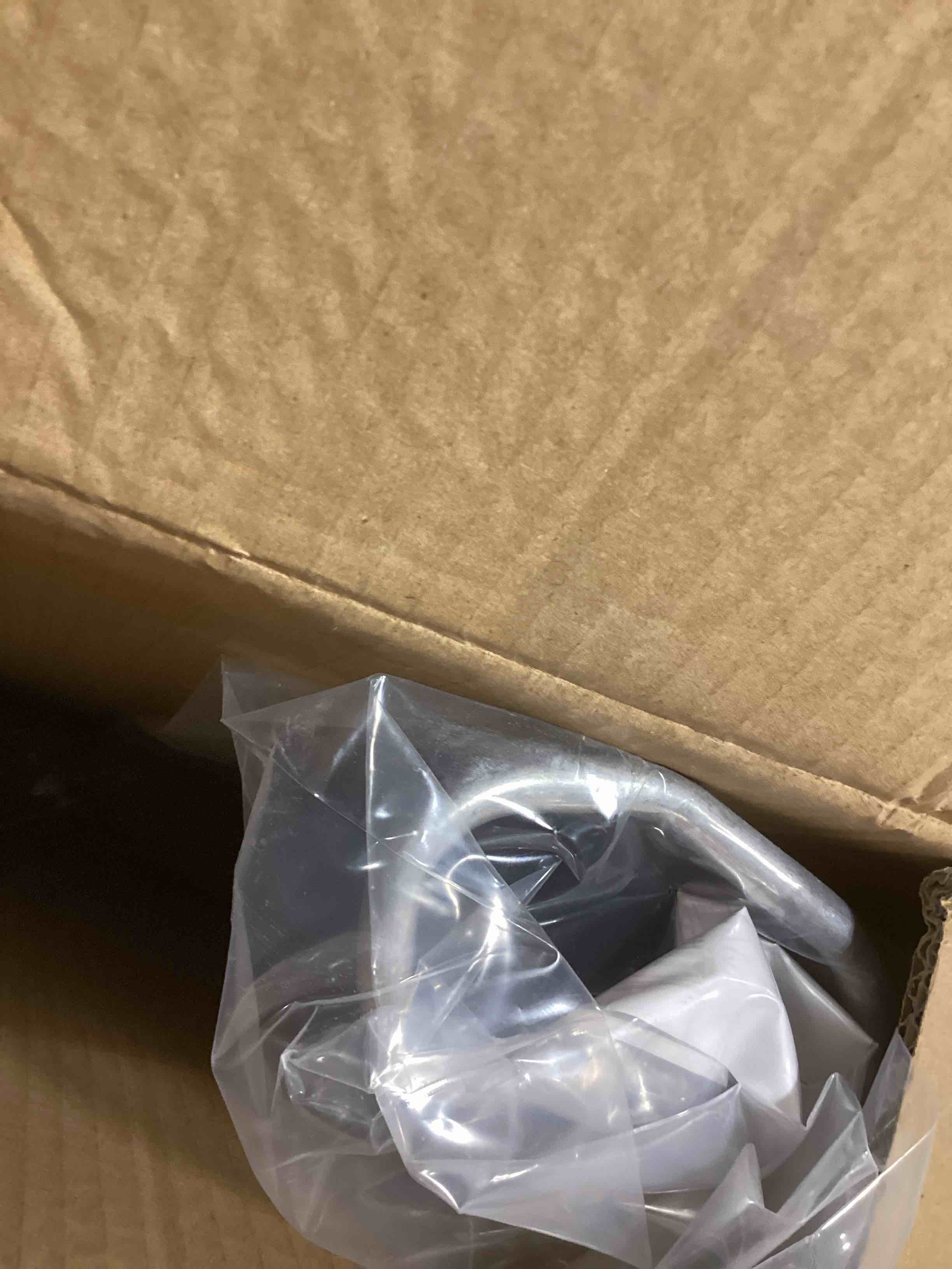 https://s3.amazonaws.com/lotting-images-prod/bidfta/PPE2769677_1759761690003.jpeg