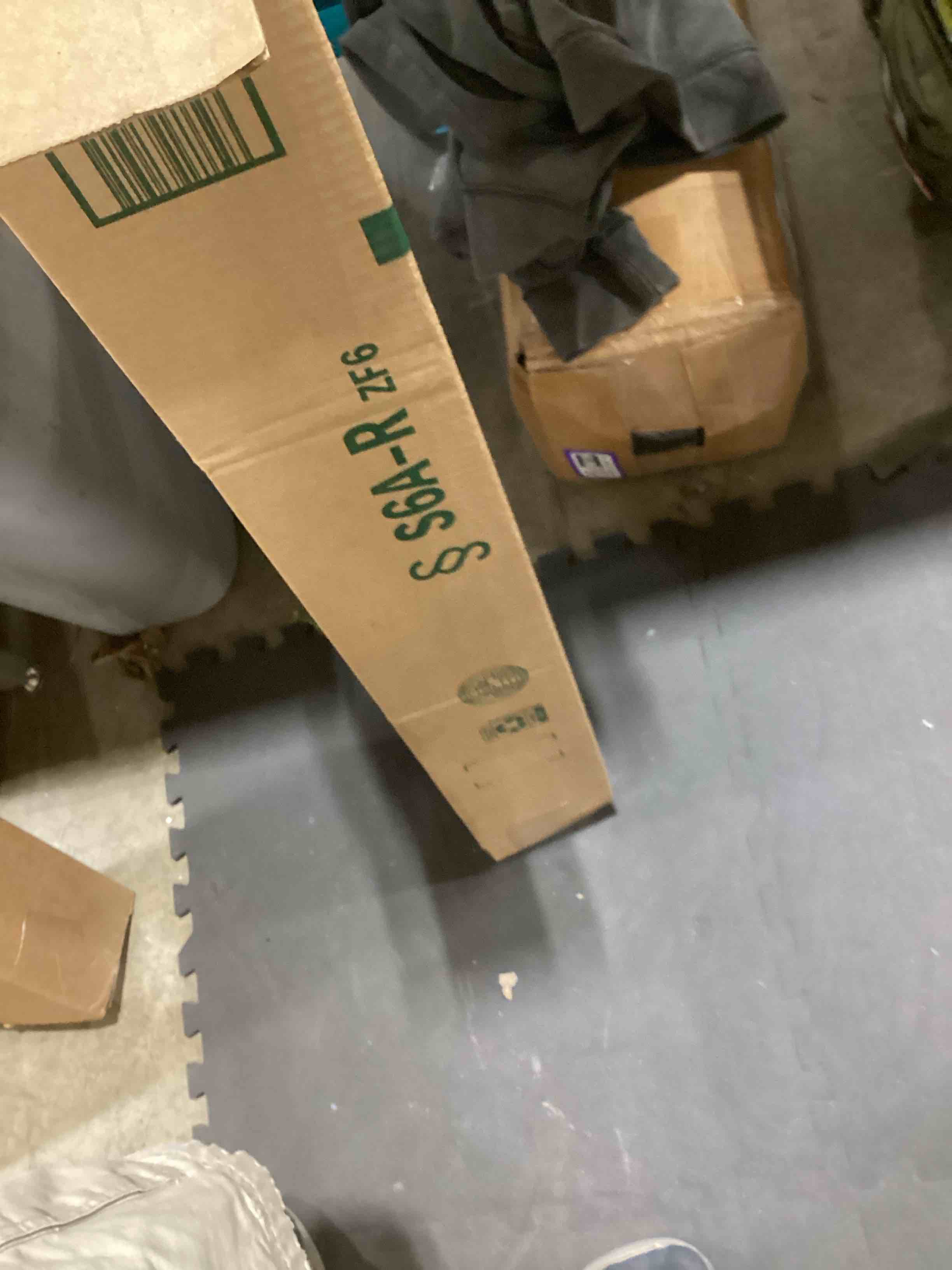 https://s3.amazonaws.com/lotting-images-prod/bidfta/PPE2769698_1759764599965.jpeg