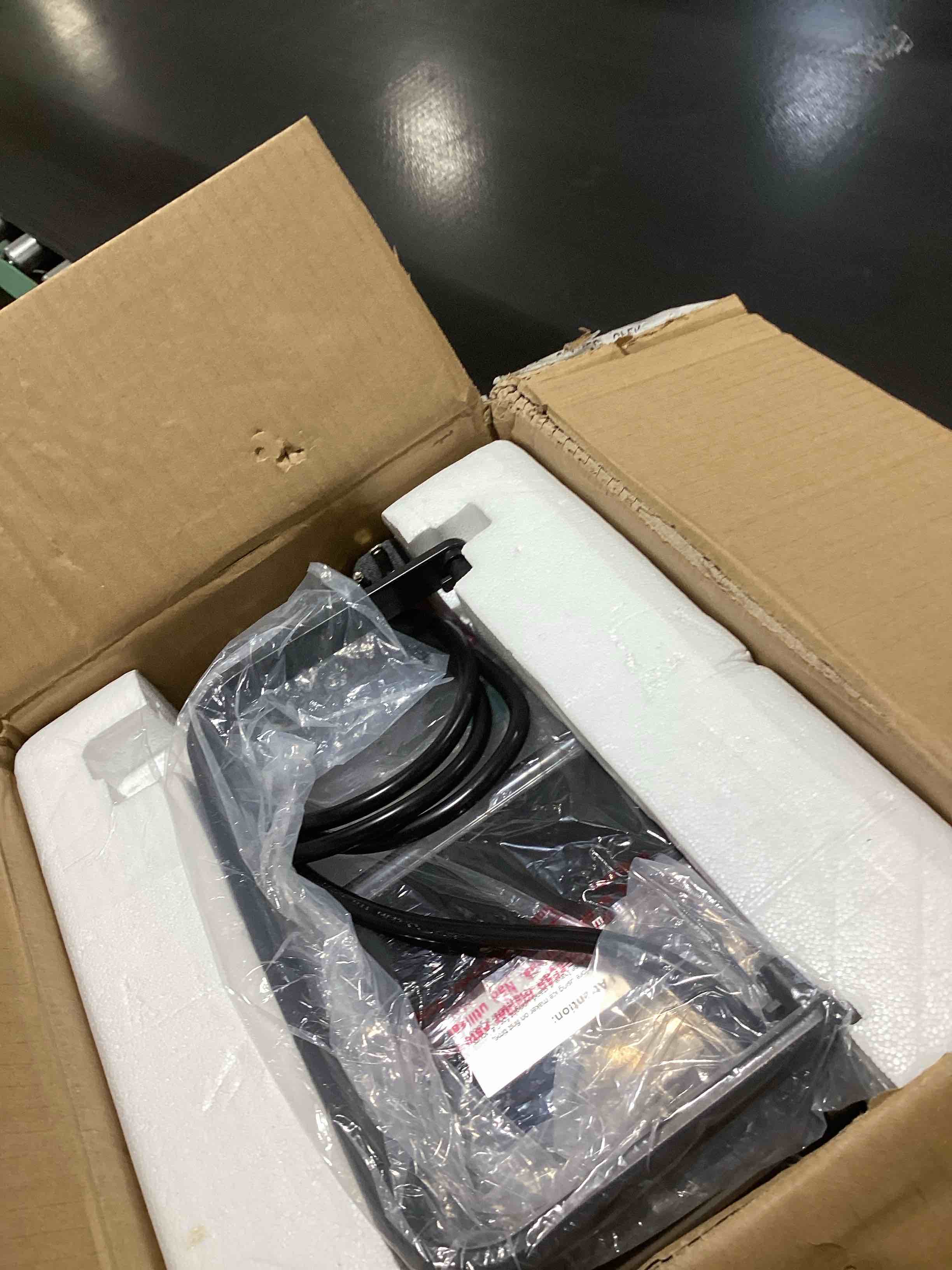 https://s3.amazonaws.com/lotting-images-prod/bidfta/PPE2769722_1759768914115.jpeg