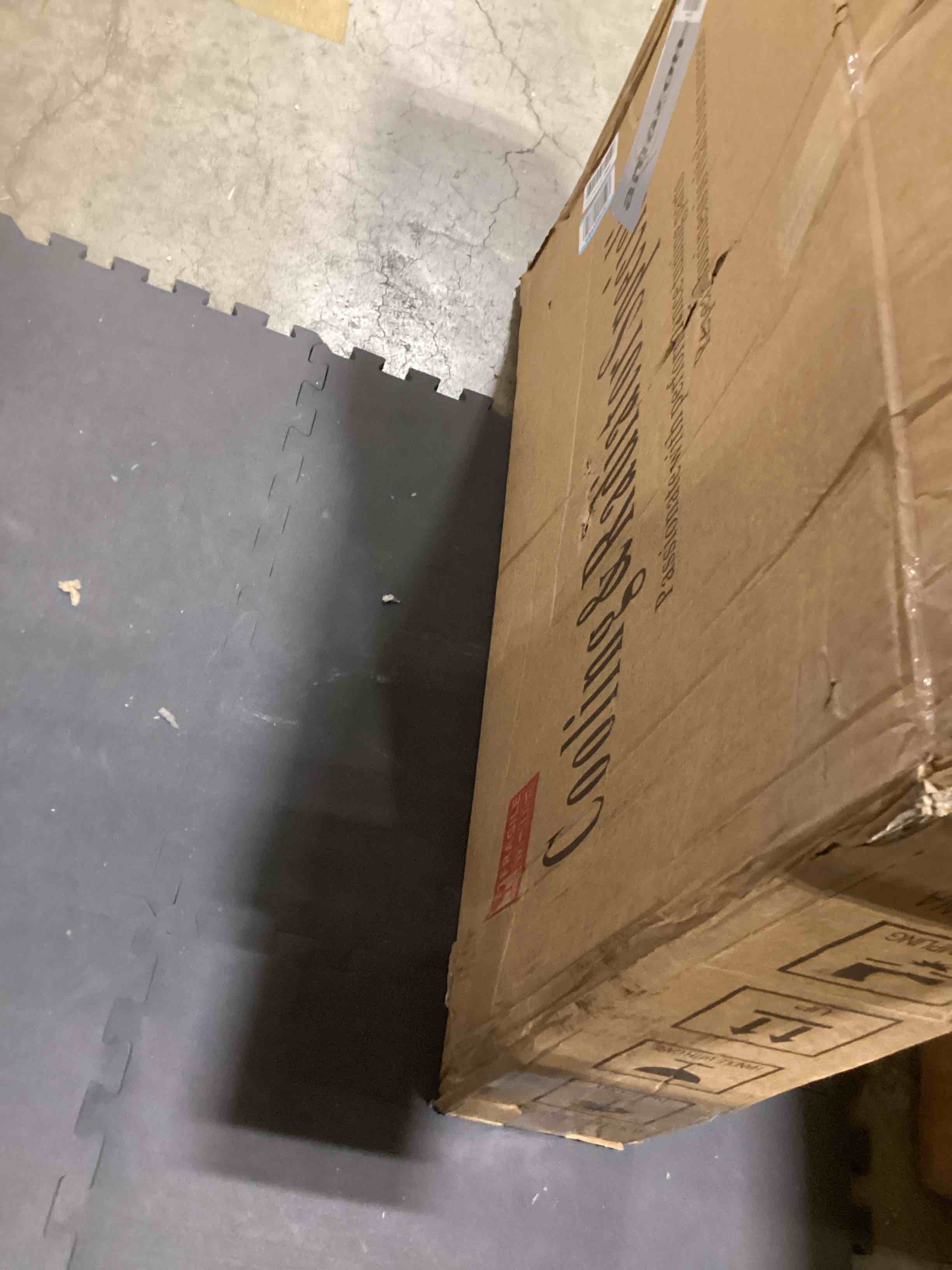 https://s3.amazonaws.com/lotting-images-prod/bidfta/PPE2769738_1759771339704.jpeg